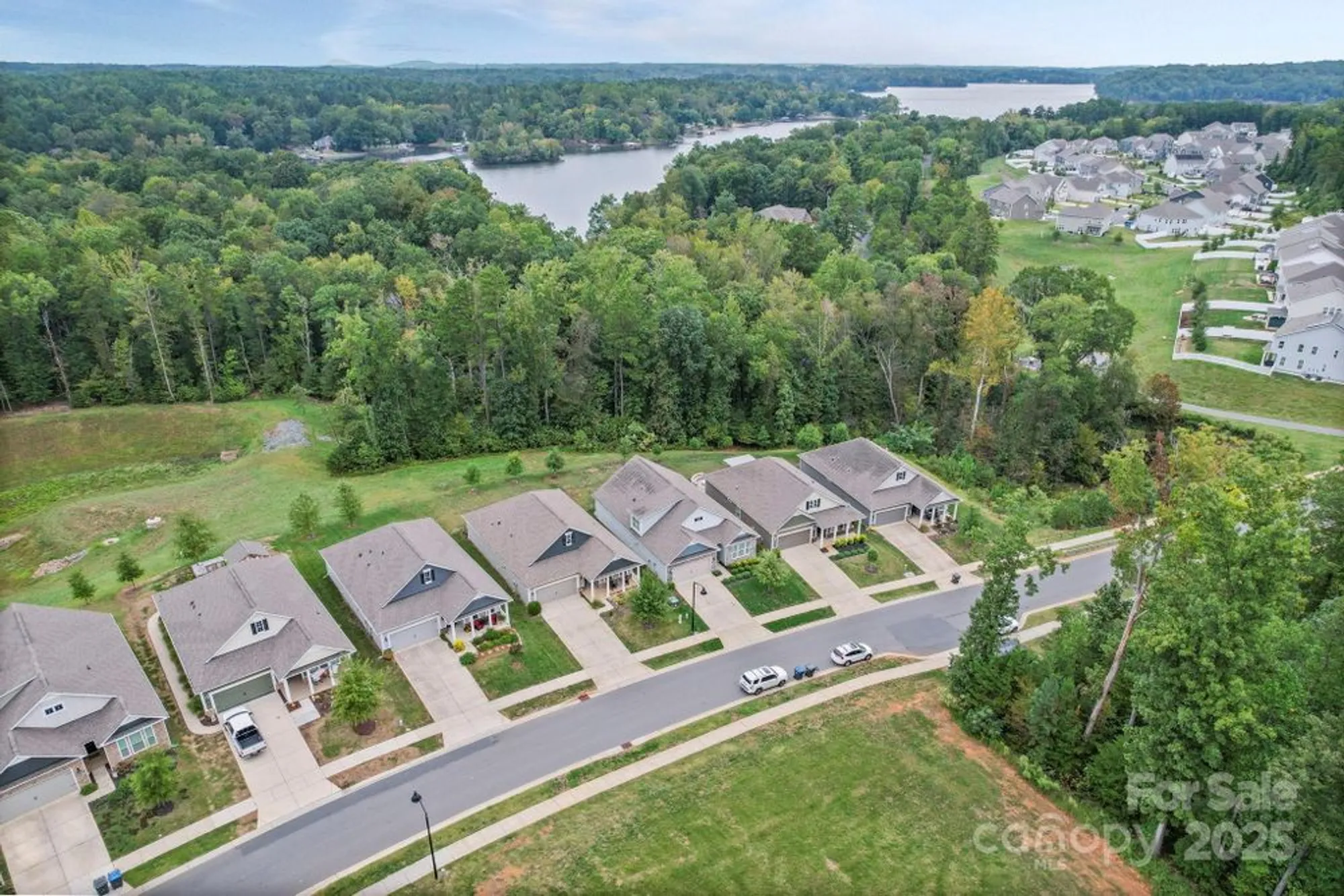 Property Slideshow image 5 of 42 | 595 belle grove dr # 154, Lake Wylie, SC, 29710