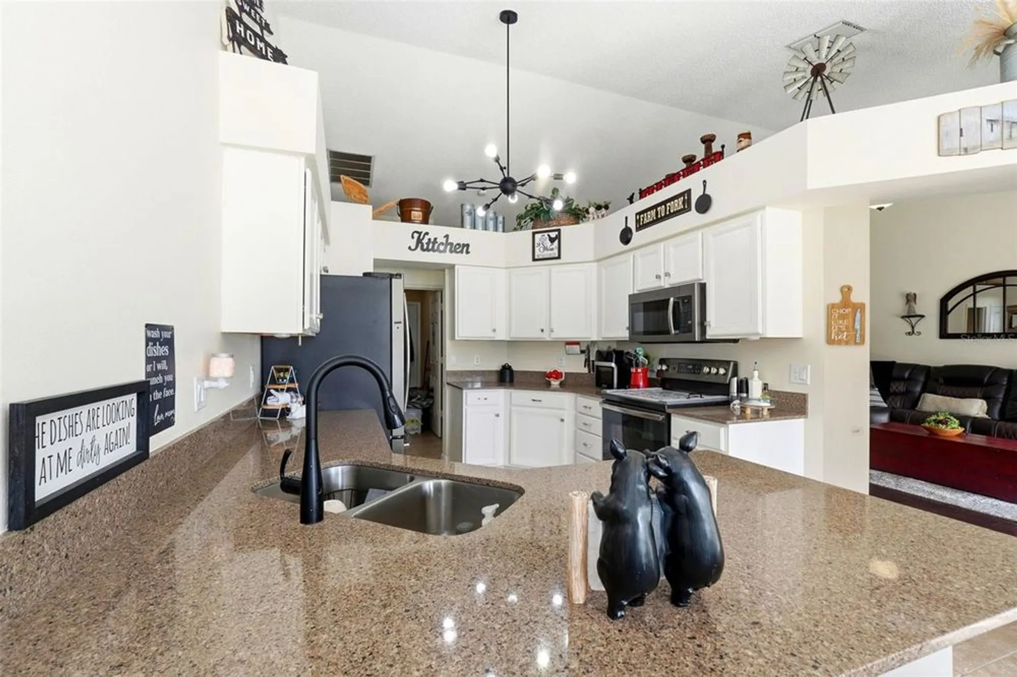 Property Slideshow image 18 of 40 | 26234 glen eagle dr, Leesburg, FL, 34748