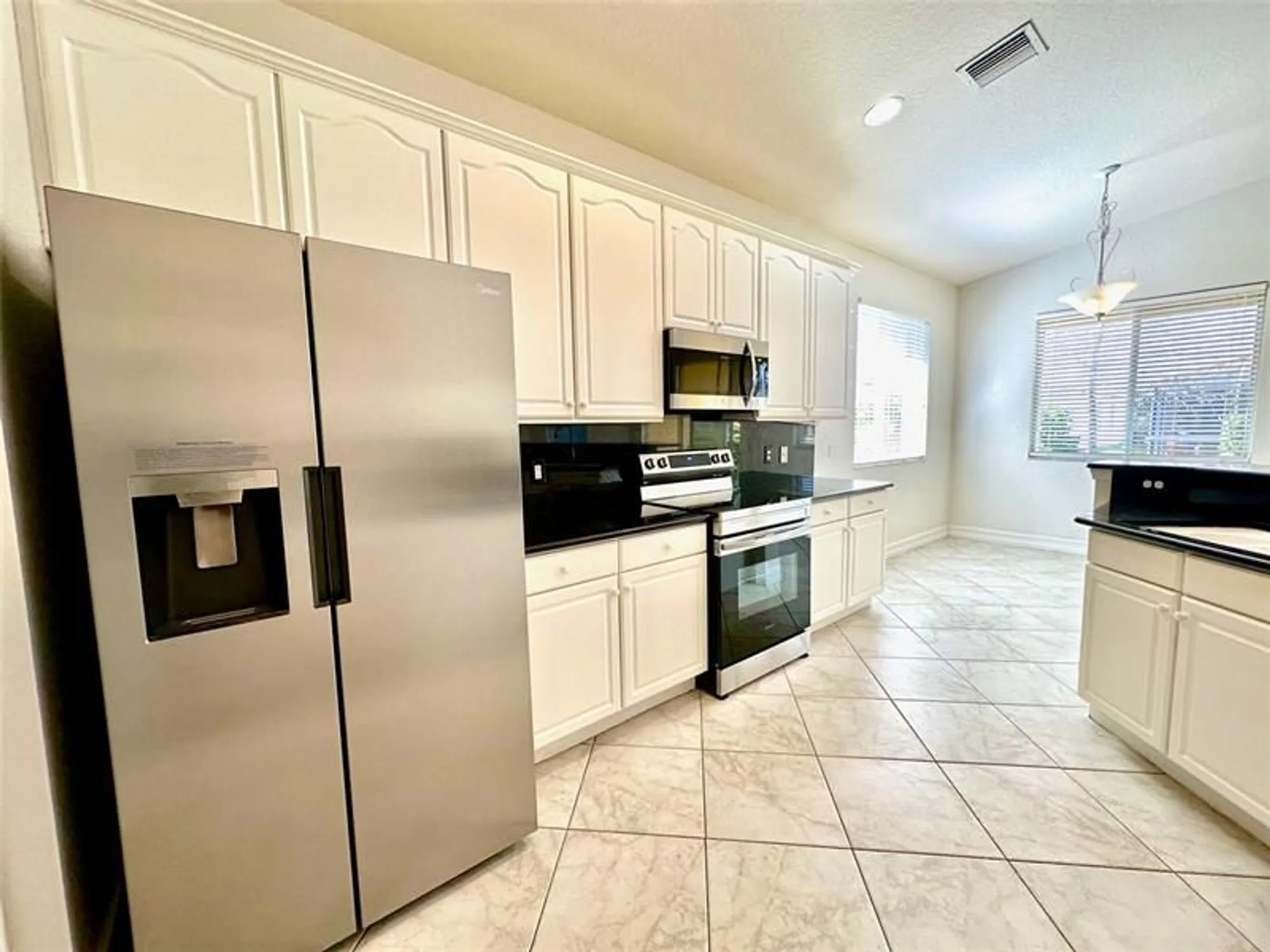 Property Slideshow image 8 of 32 | 6204 thames pl, Vero Beach, FL, 32966