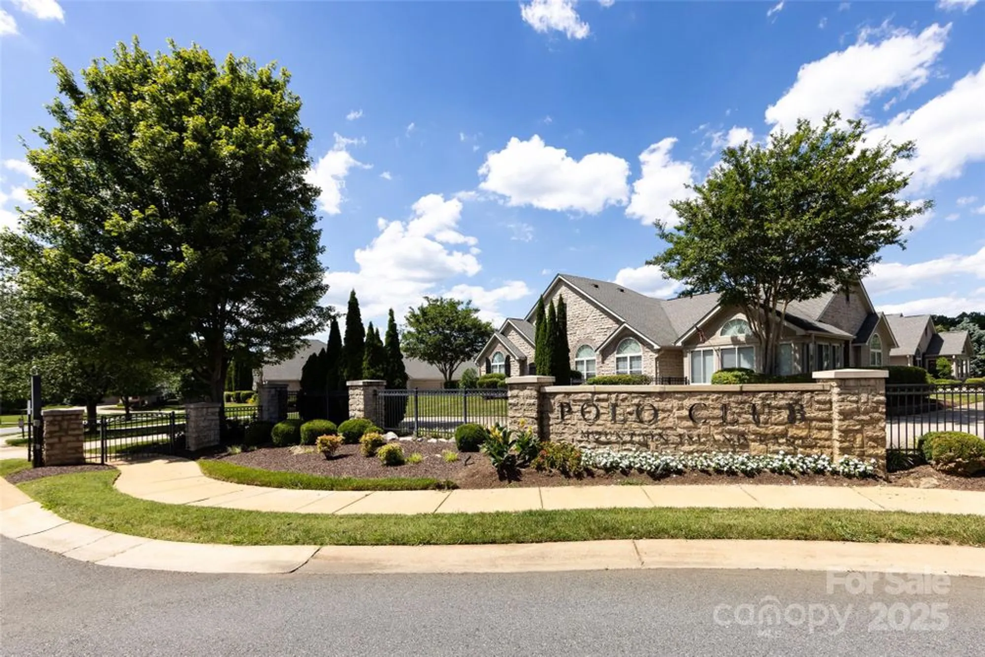 Property Slideshow image 29 of 32 | 4723 polo gate blvd, Charlotte, NC, 28216