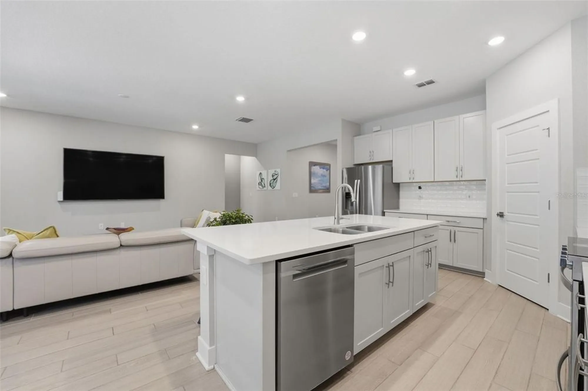 Property Slideshow image 11 of 38 | 341 daylily blvd, Nokomis, FL, 34275