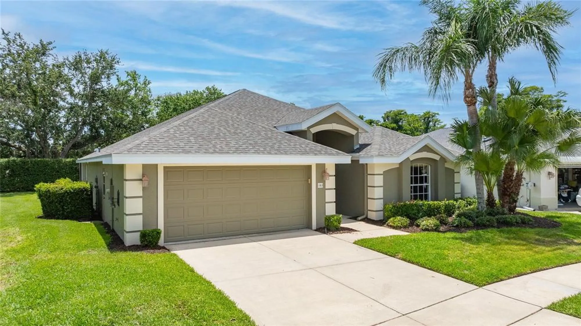 Property Slideshow image 6 of 59 | 1383 coconut palm cir, Port Orange, FL, 32128