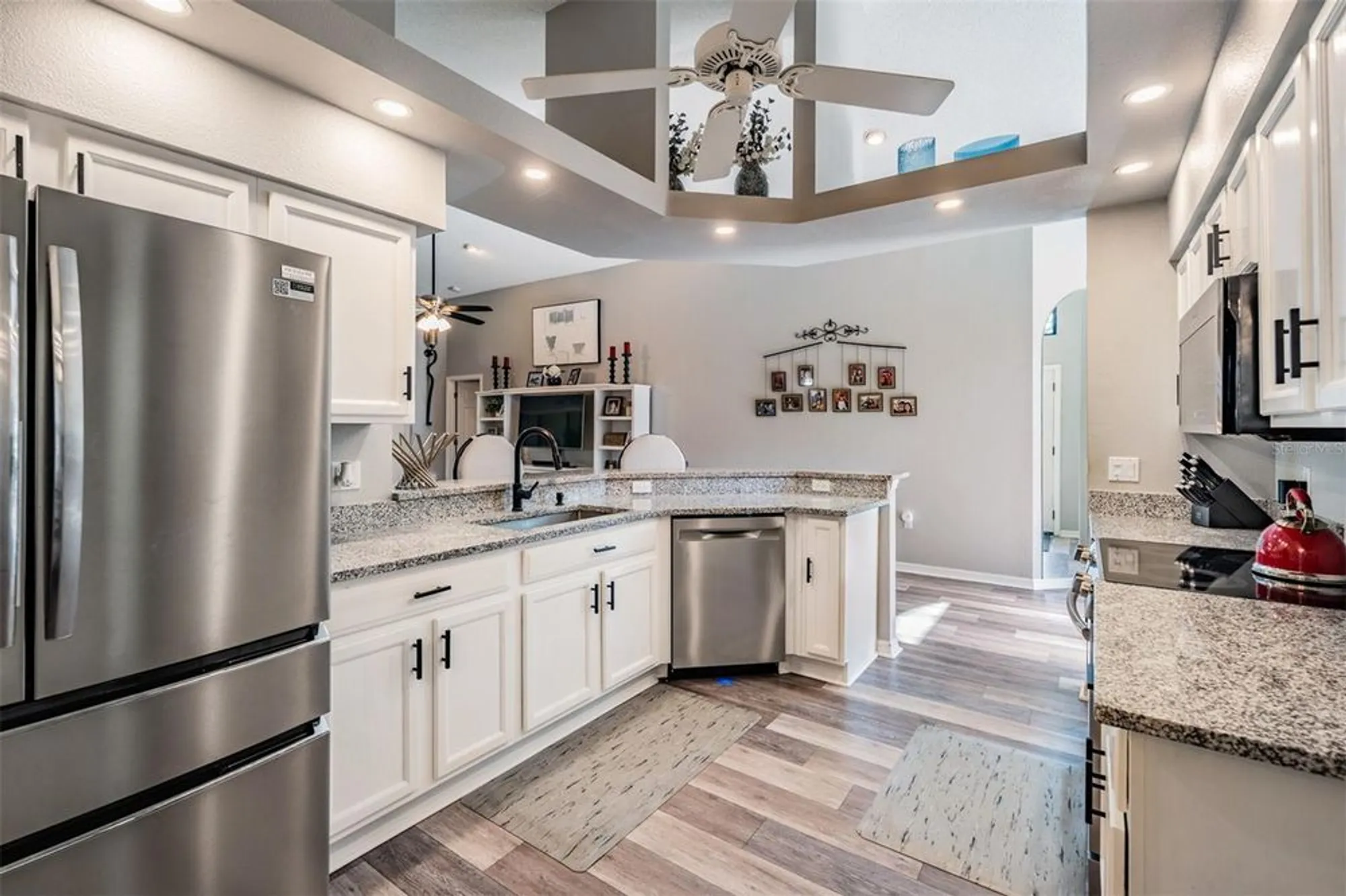 Property Slideshow image 17 of 57 | 525 bent oak ct, Spring Hill, FL, 34609