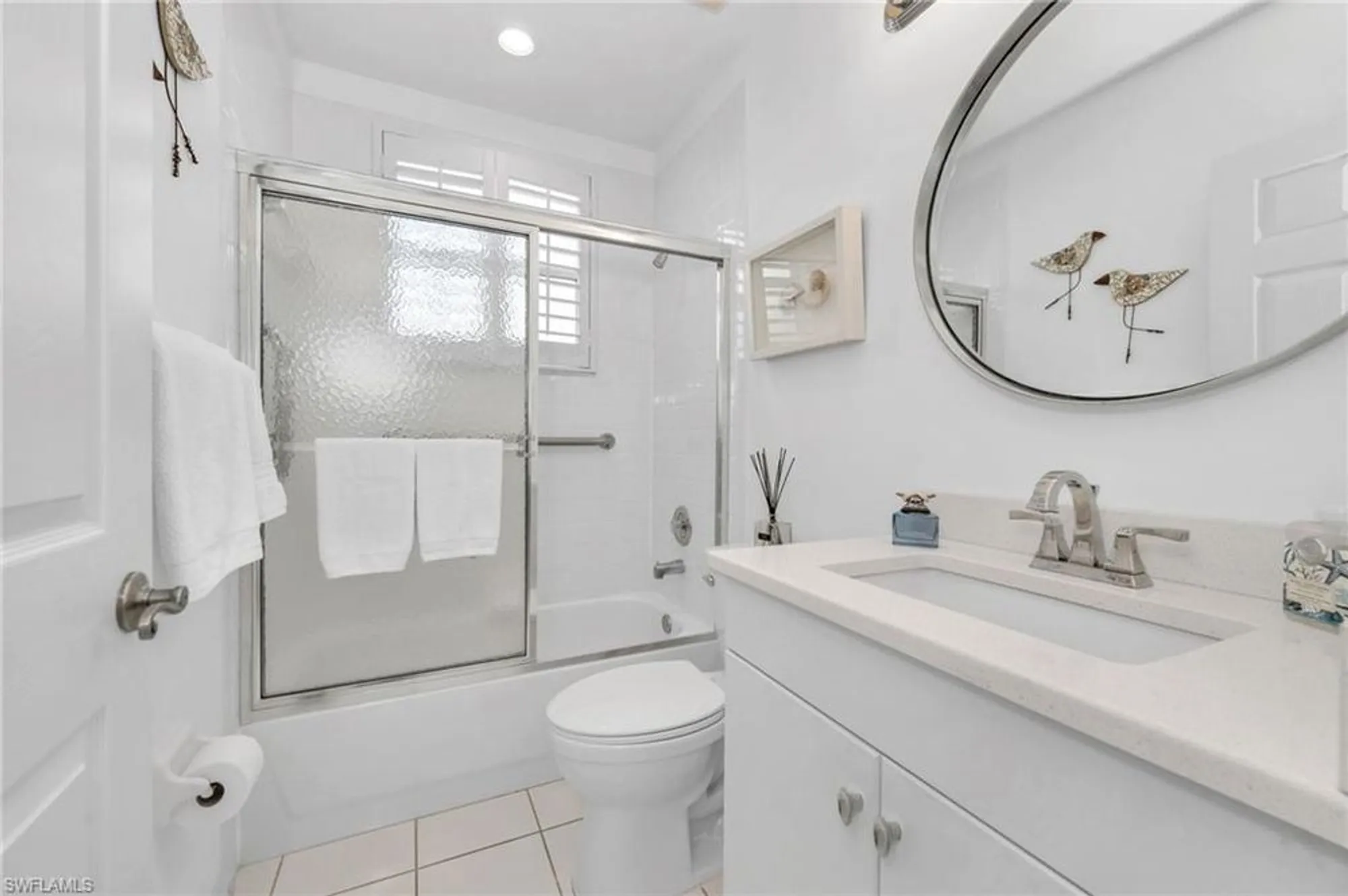 Property Slideshow image 14 of 18 | 25061 cypress hollow ct 101, Bonita Springs, FL, 34134