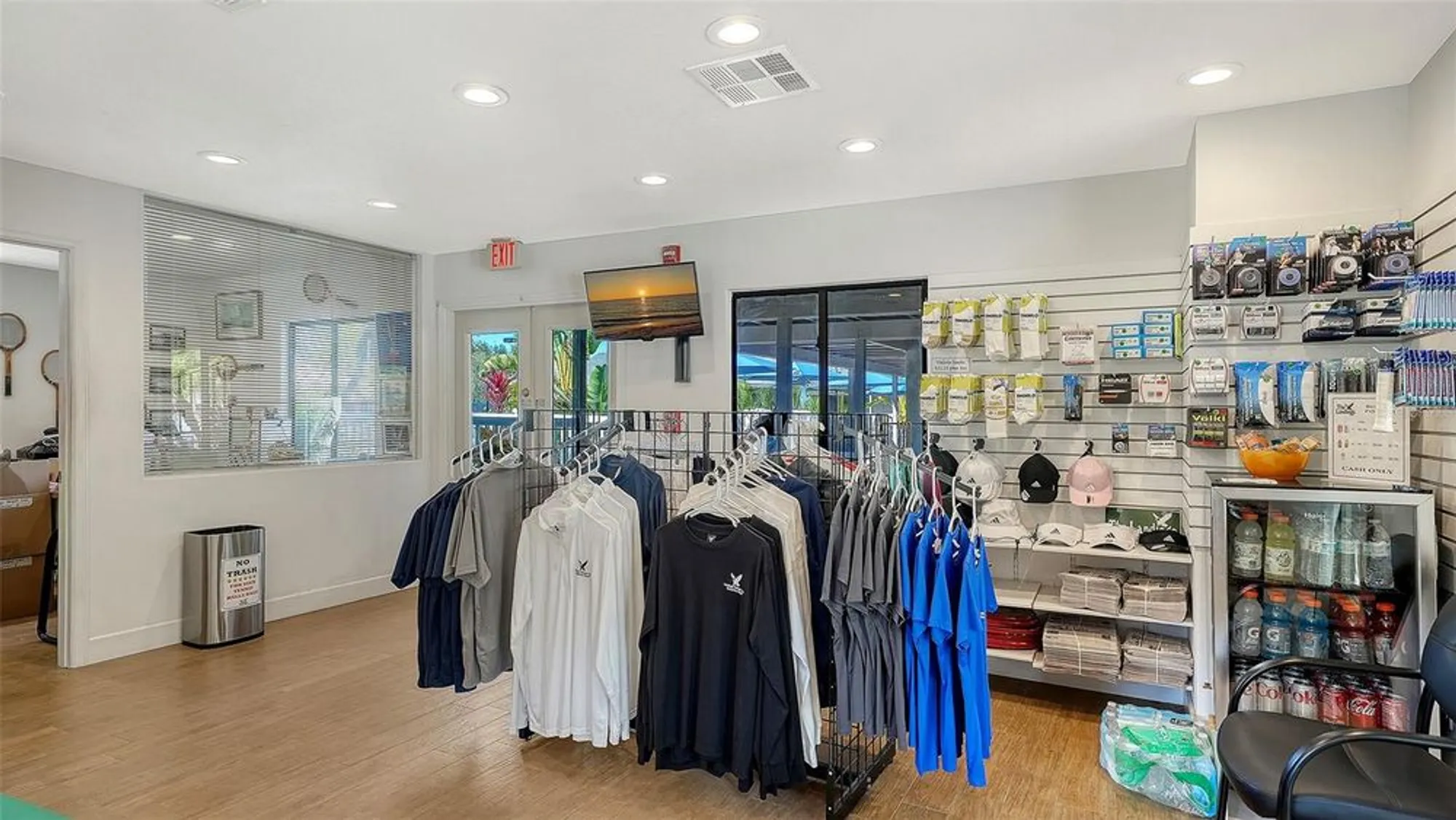 Property Slideshow image 44 of 65 | 5440 eagles point cir apt 104, Sarasota, FL, 34231