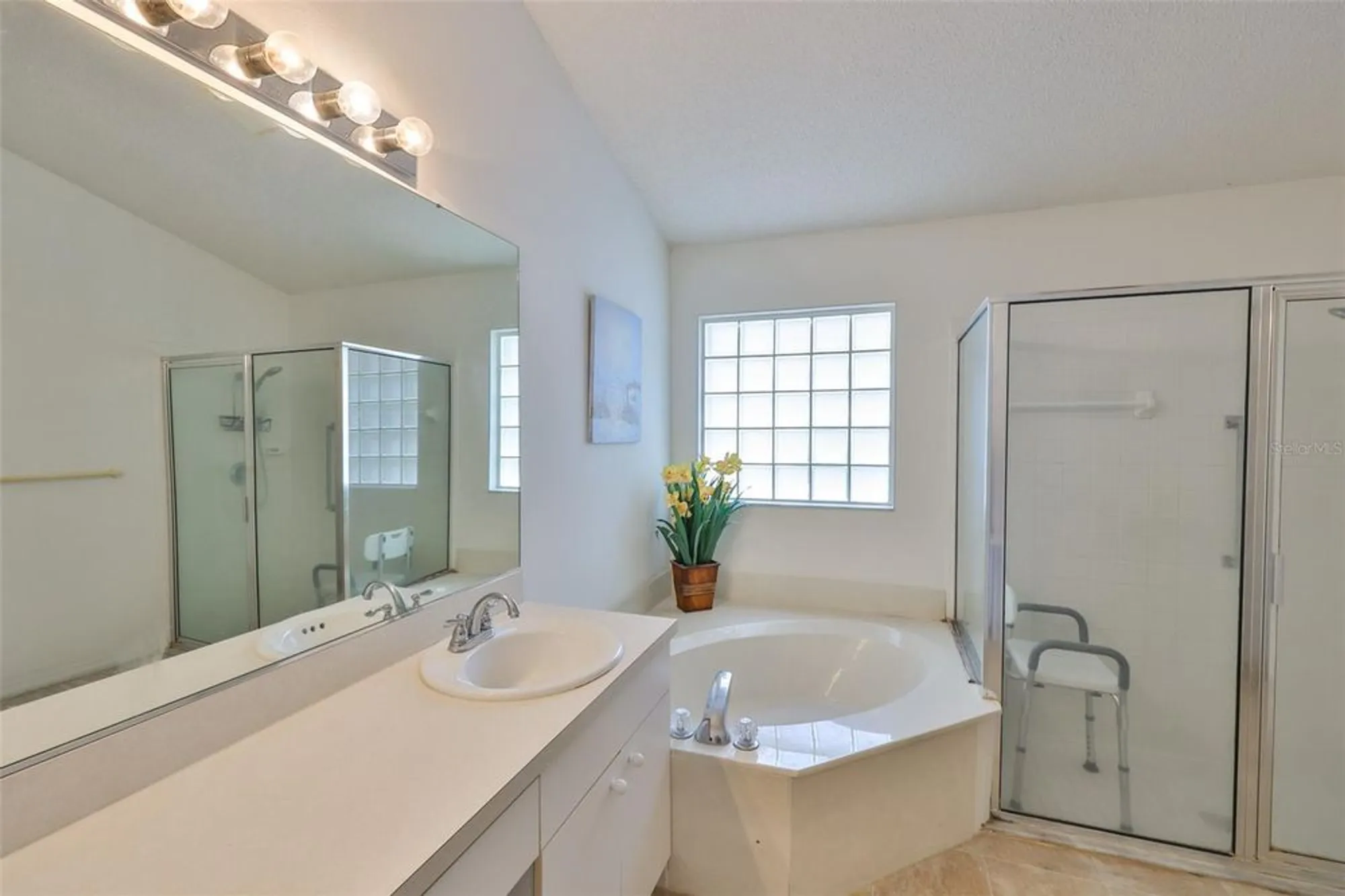 Property Slideshow image 27 of 55 | 2216 w del webb blvd, Sun City Center, FL, 33573