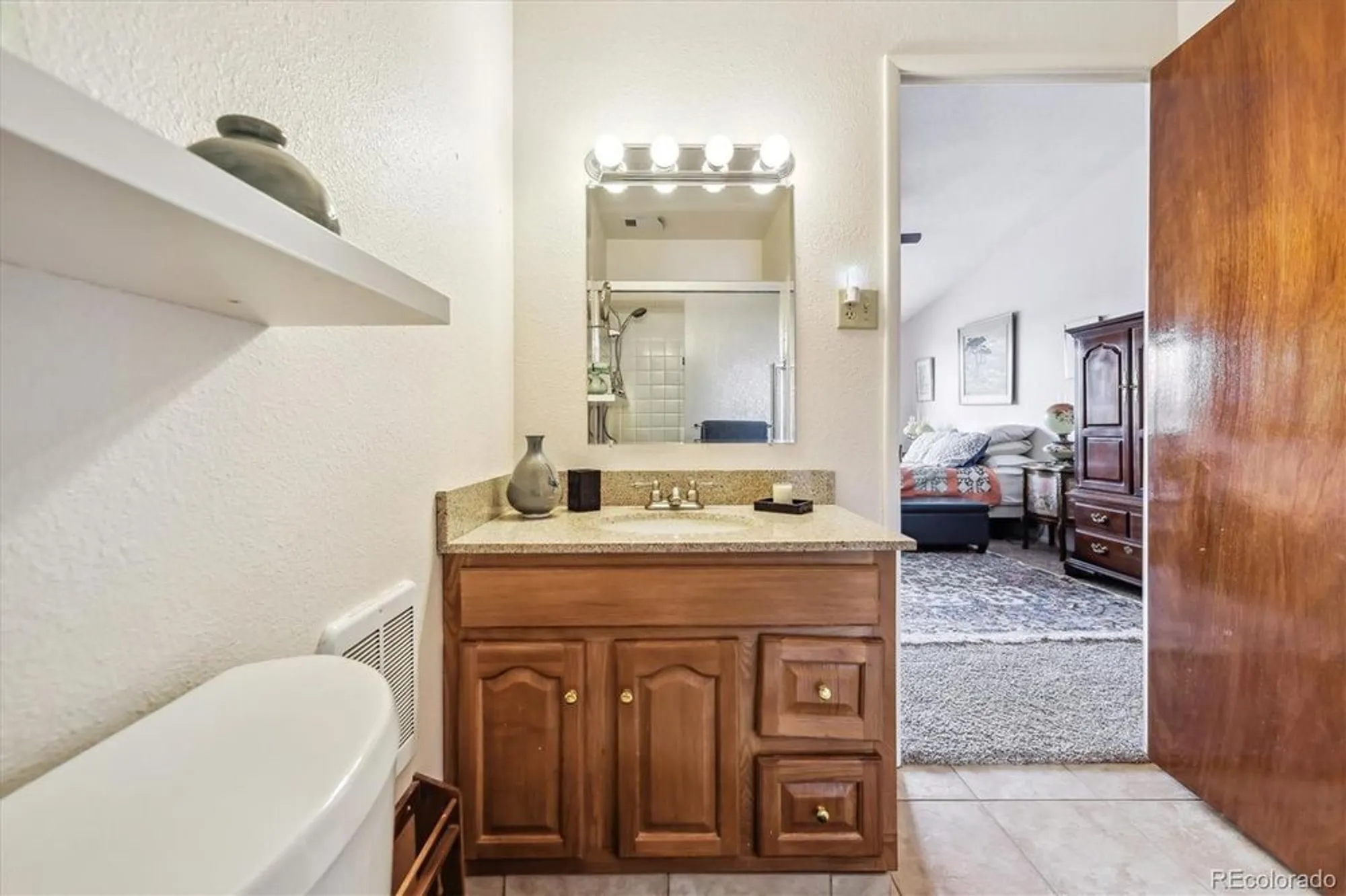 Property Slideshow image 12 of 49 | 715 s alton way unit 5d, Denver, CO, 80247