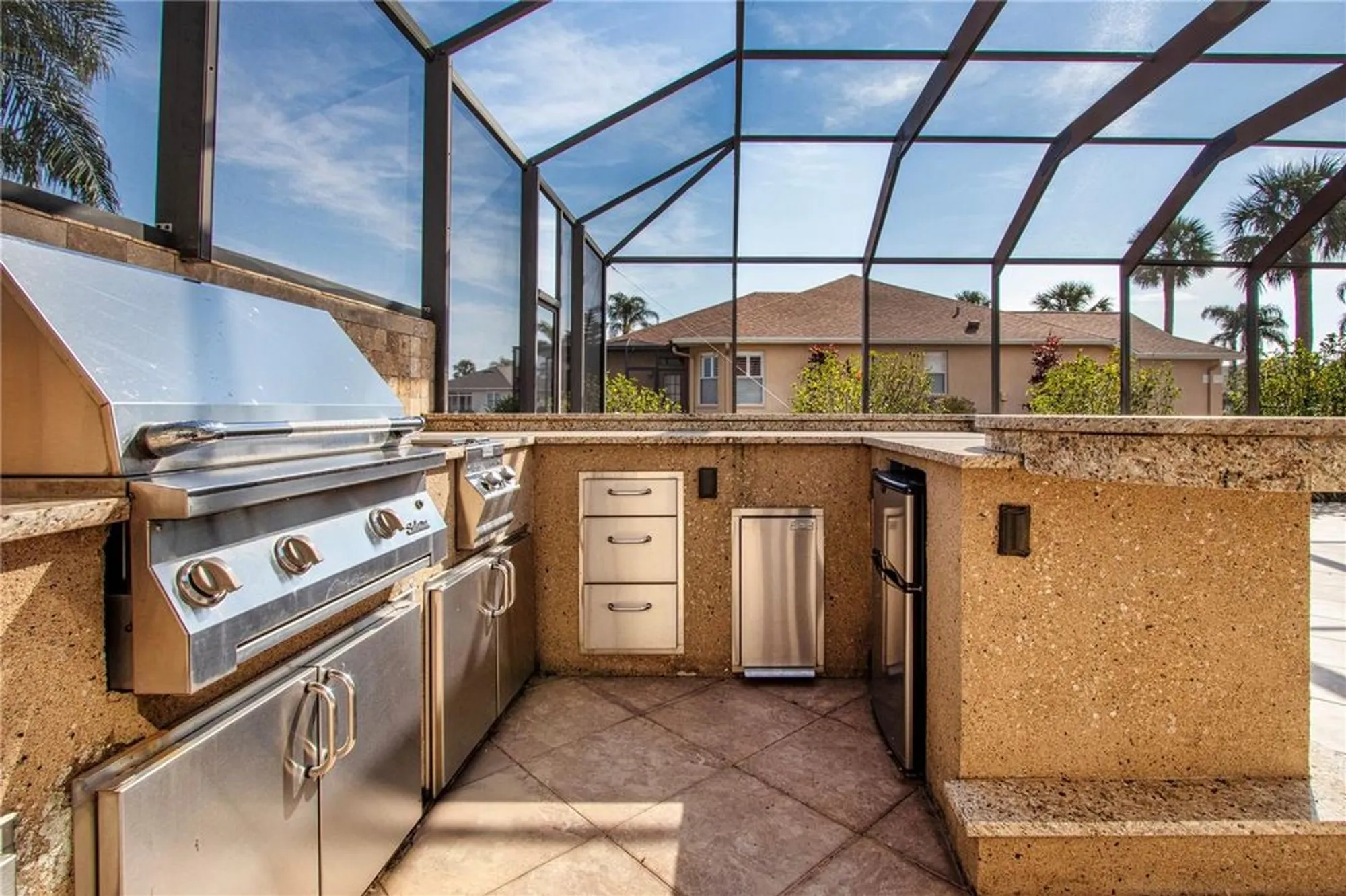 Property Slideshow image 34 of 74 | 1115 signature dr, Sun City Center, FL, 33573