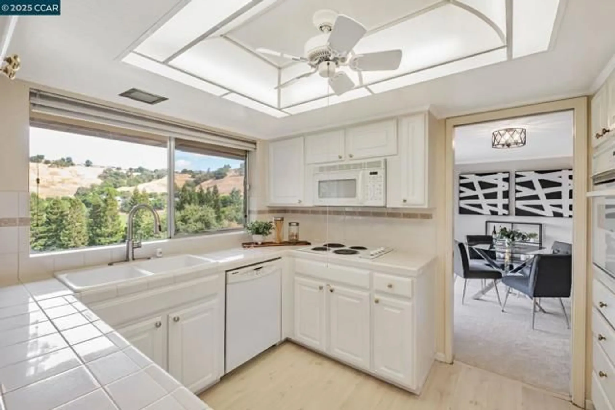 Property Slideshow image 11 of 35 | 4021 terra granada dr apt 1b, Walnut Creek, CA, 94595