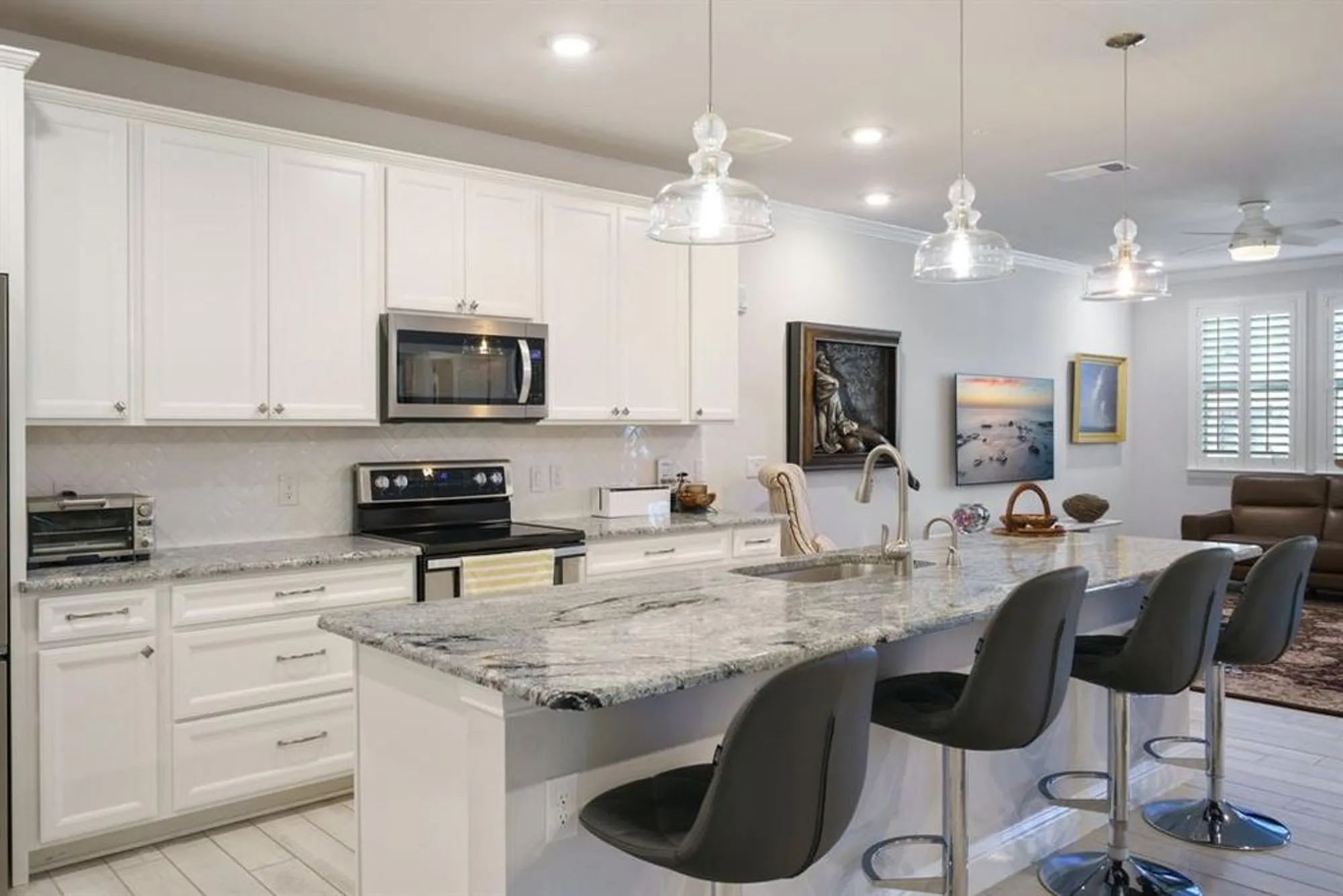 Property Slideshow image 7 of 35 | 651 n watters rd apt 1101, Allen, TX, 75013