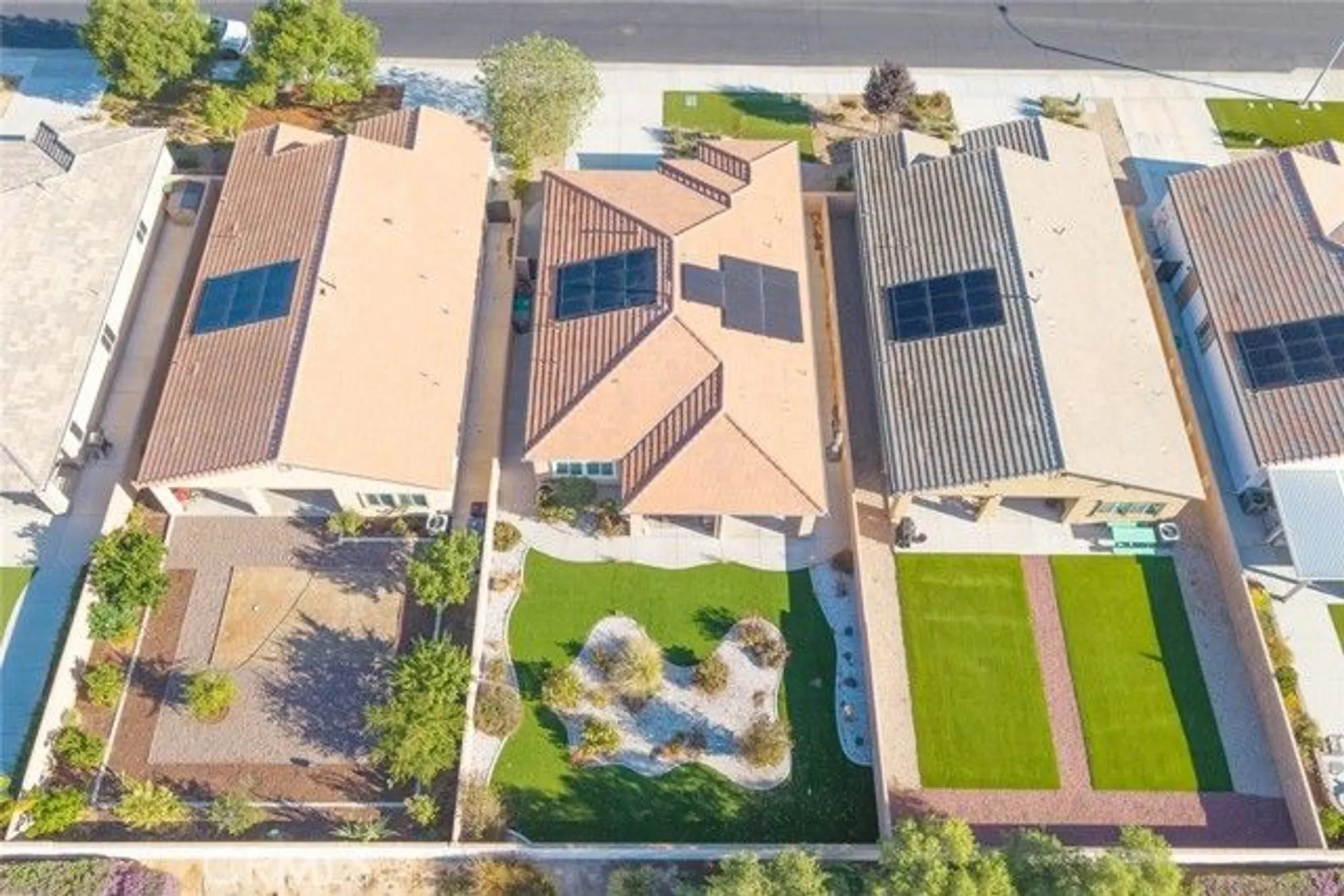 Property Slideshow image 27 of 39 | 26363 desert rose ln, Menifee, CA, 92586