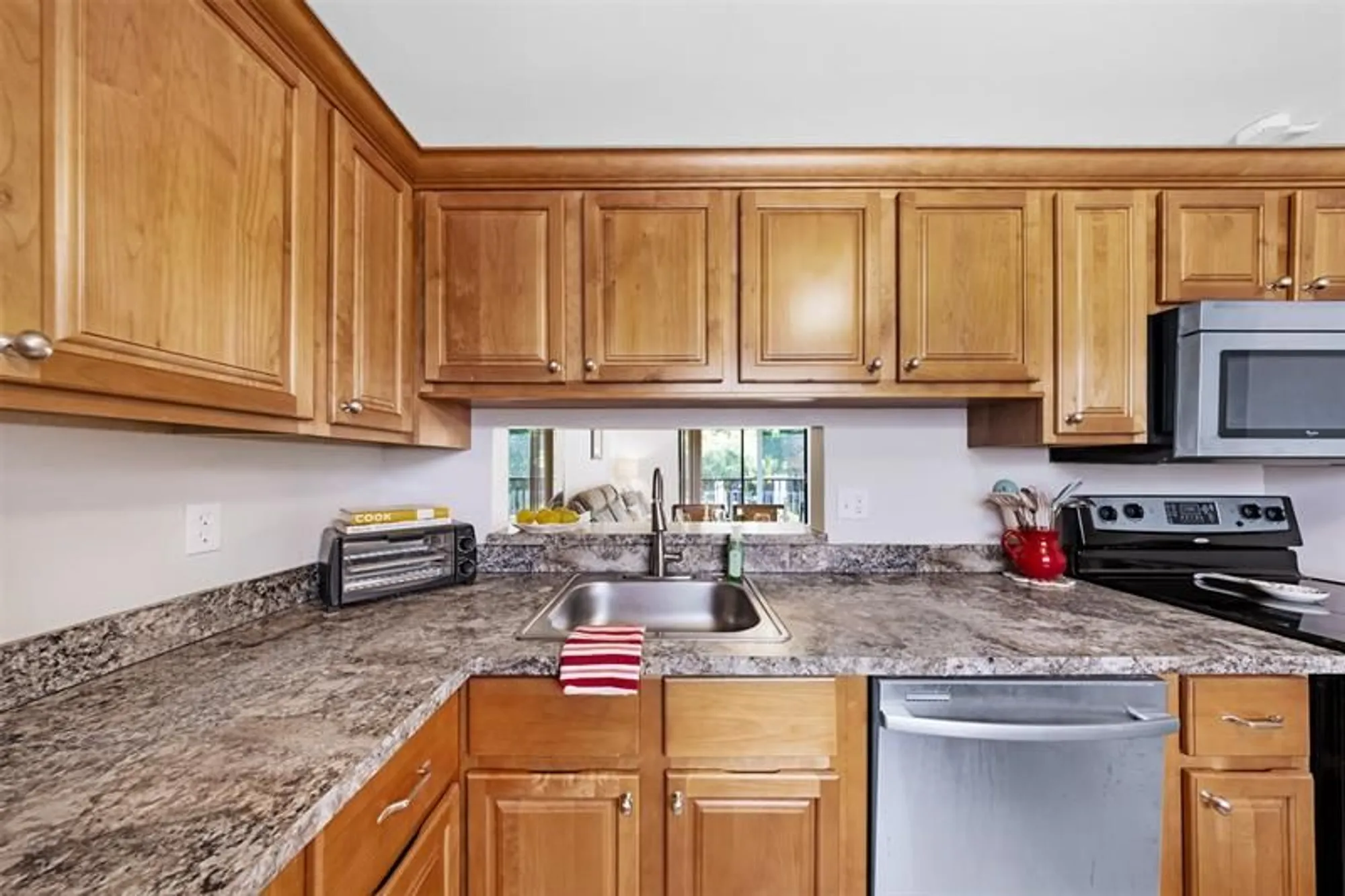 Property Slideshow image 8 of 24 | 5250 las verdes cir apt 317, Delray Beach, FL, 33484