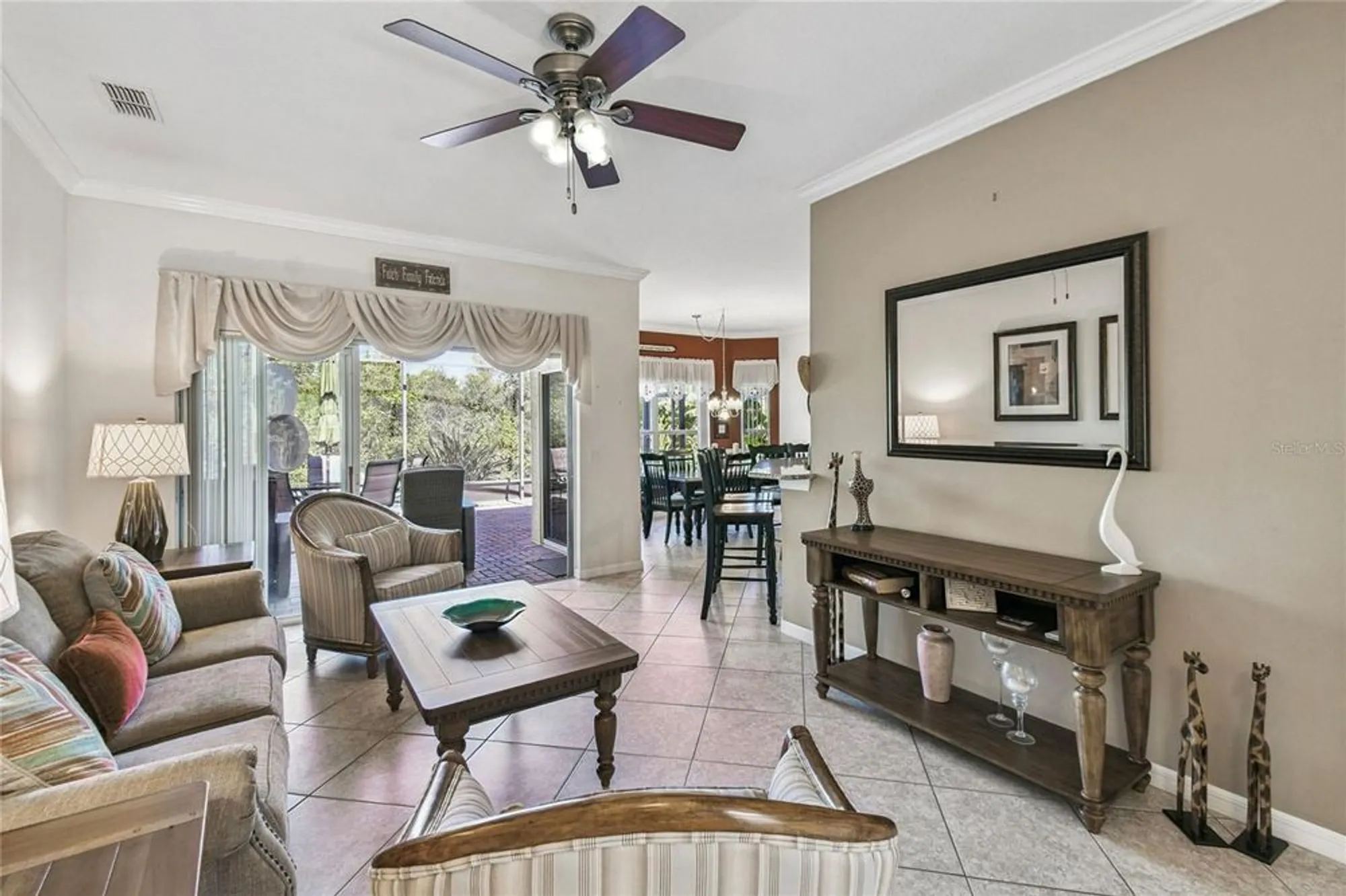 Property Slideshow image 8 of 61 | 536 portofino dr, Poinciana, FL, 34759