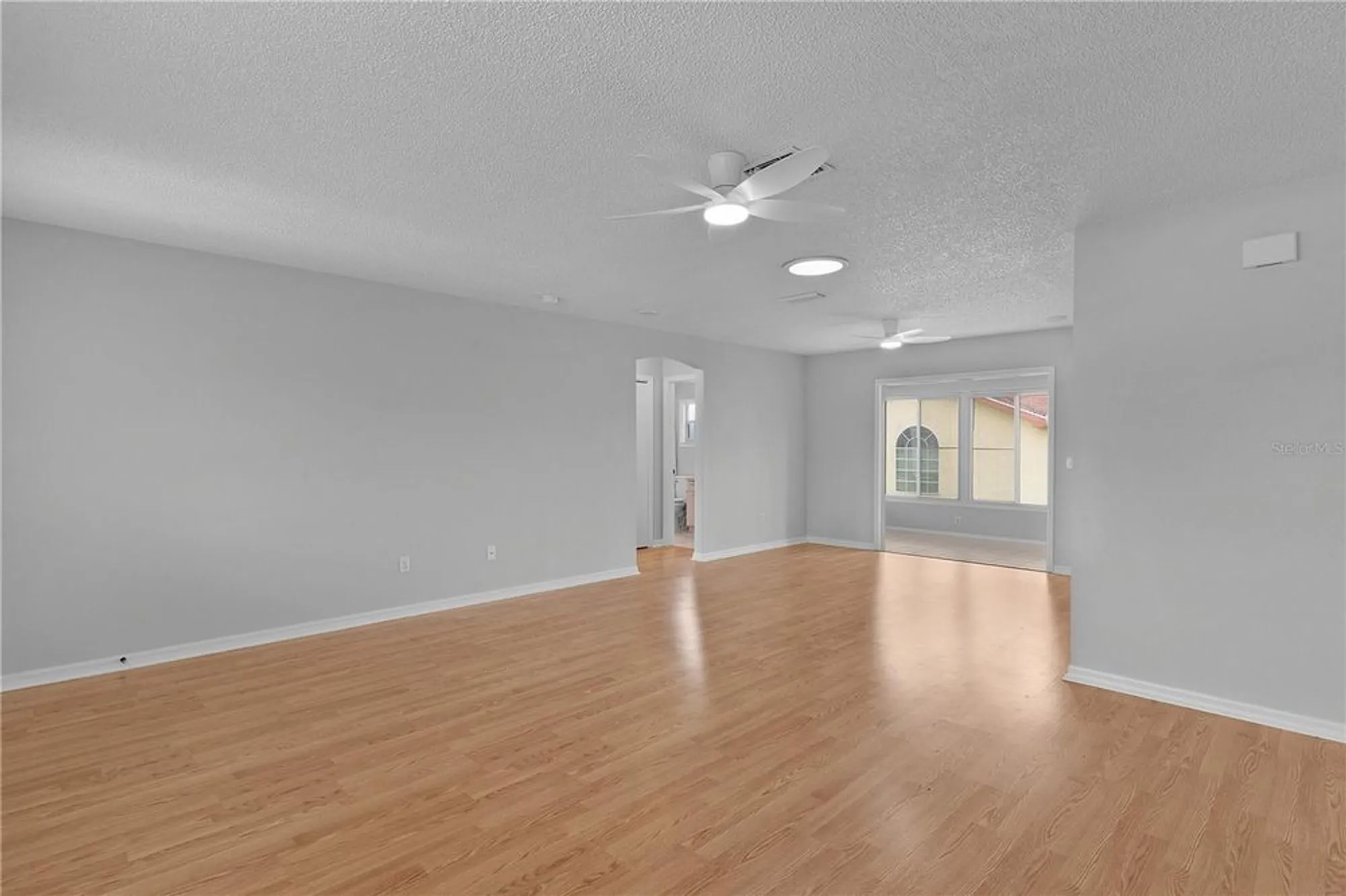 Property Slideshow image 8 of 41 | 807 ramos dr, The Villages, FL, 32159