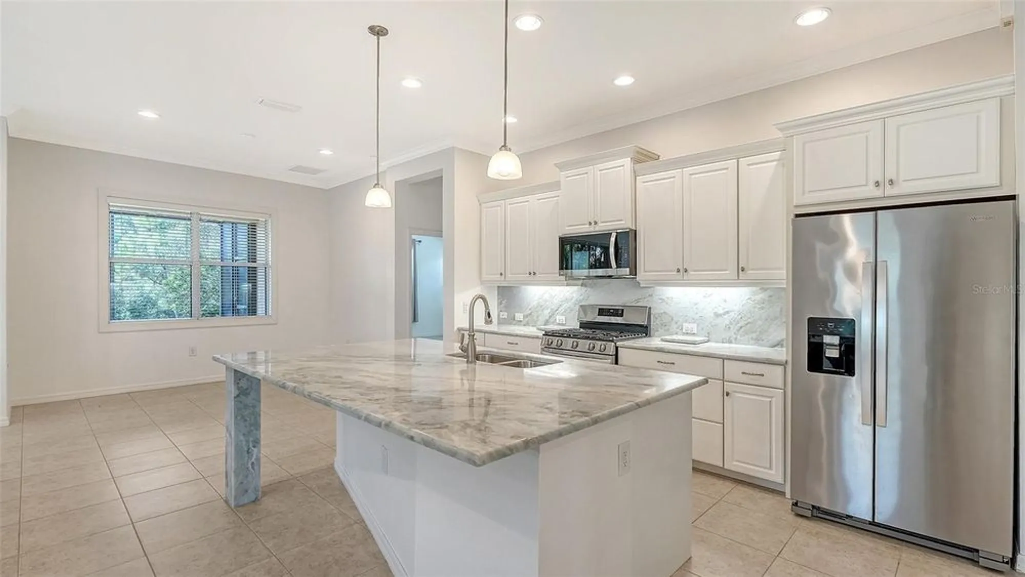 Property Slideshow image 14 of 86 | 21287 sandal foot dr, Venice, FL, 34293