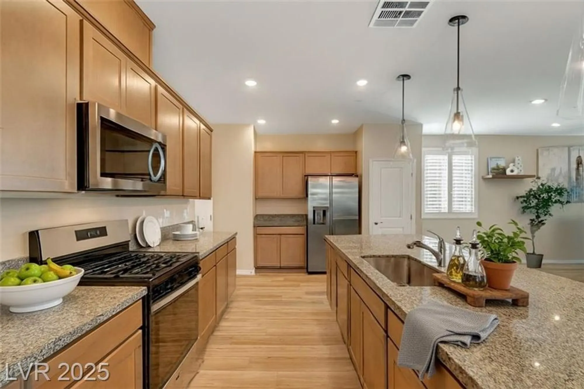 Property Slideshow image 56 of 65 | 10255 crimson currant st, Las Vegas, NV, 89143