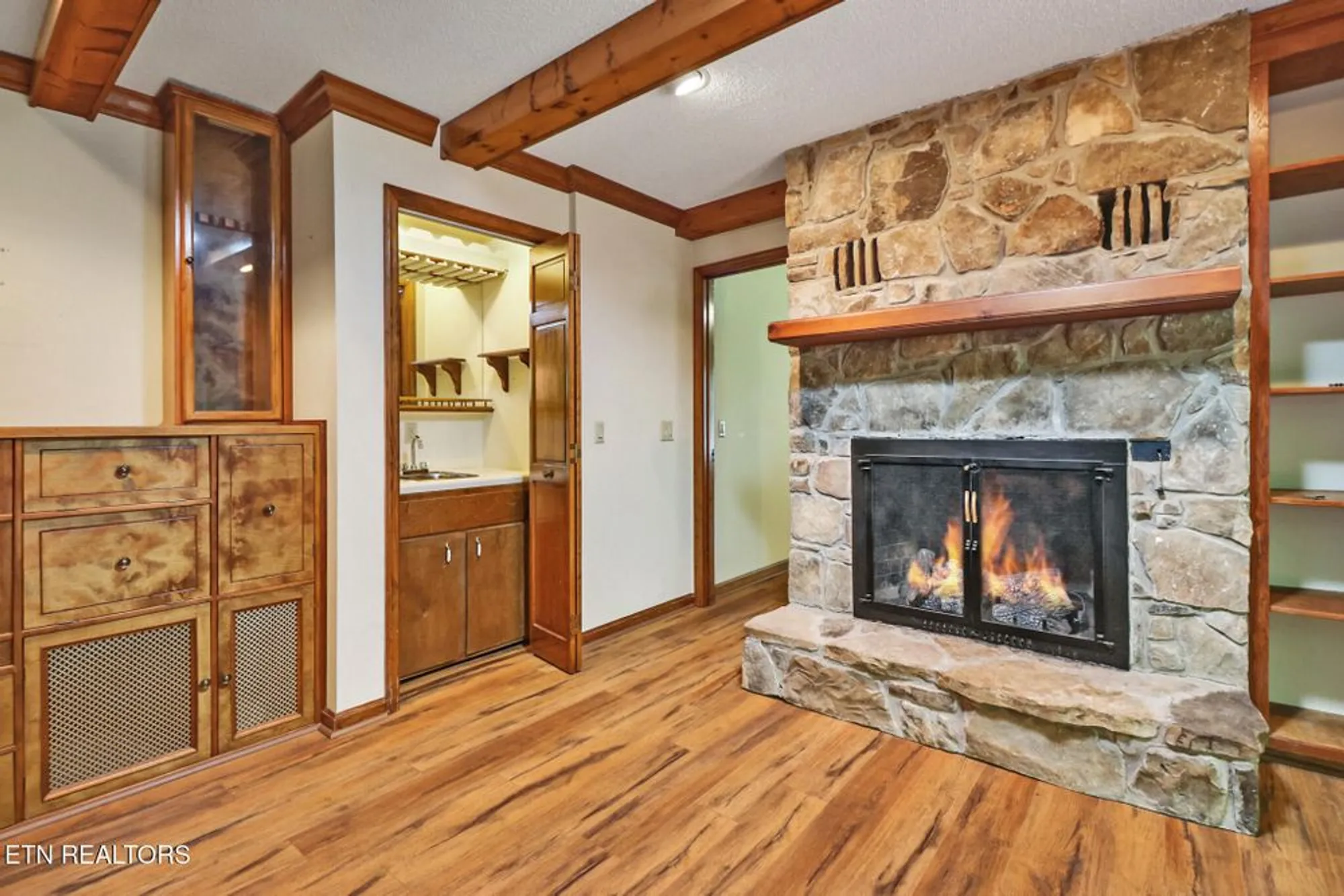 Property Slideshow image 14 of 51 | 143 sugarbush cir, Crossville, TN, 38558