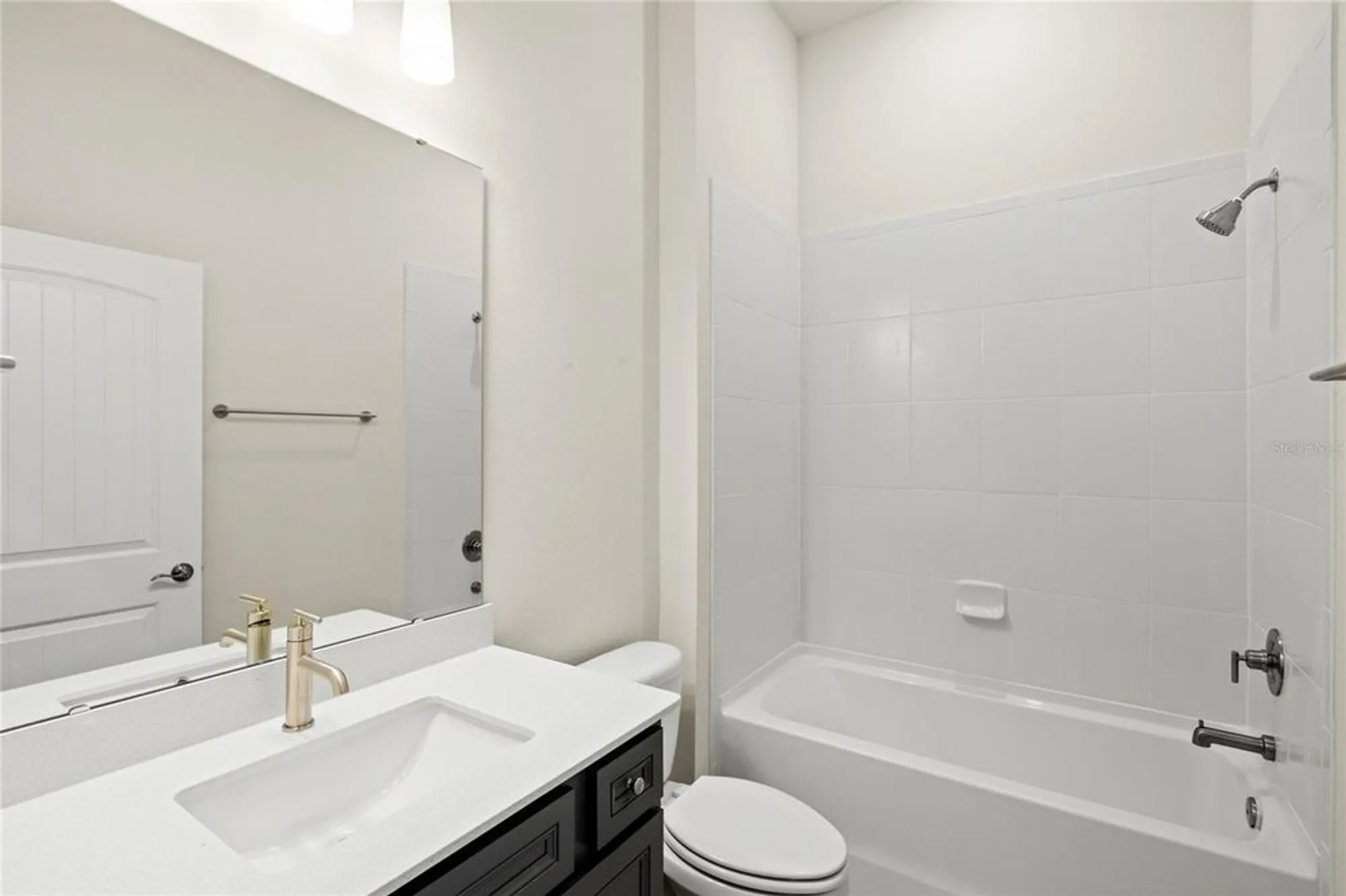 Property Slideshow image 30 of 52 | 15084 canopy cover dr, Winter Garden, FL, 34787