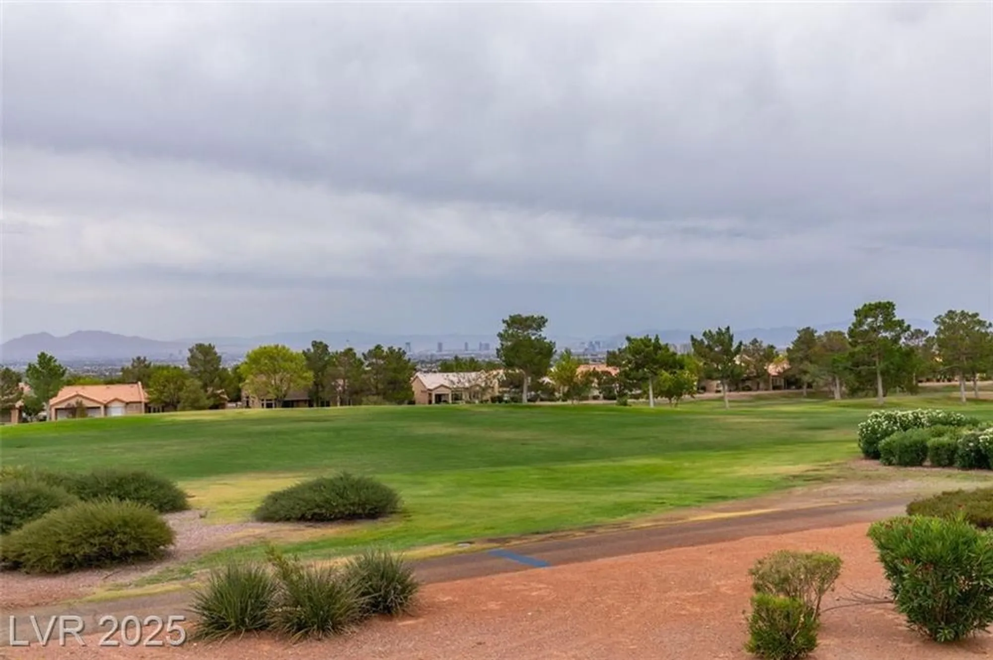 Property Slideshow image 6 of 39 | 2104 hot oak ridge st, Las Vegas, NV, 89134