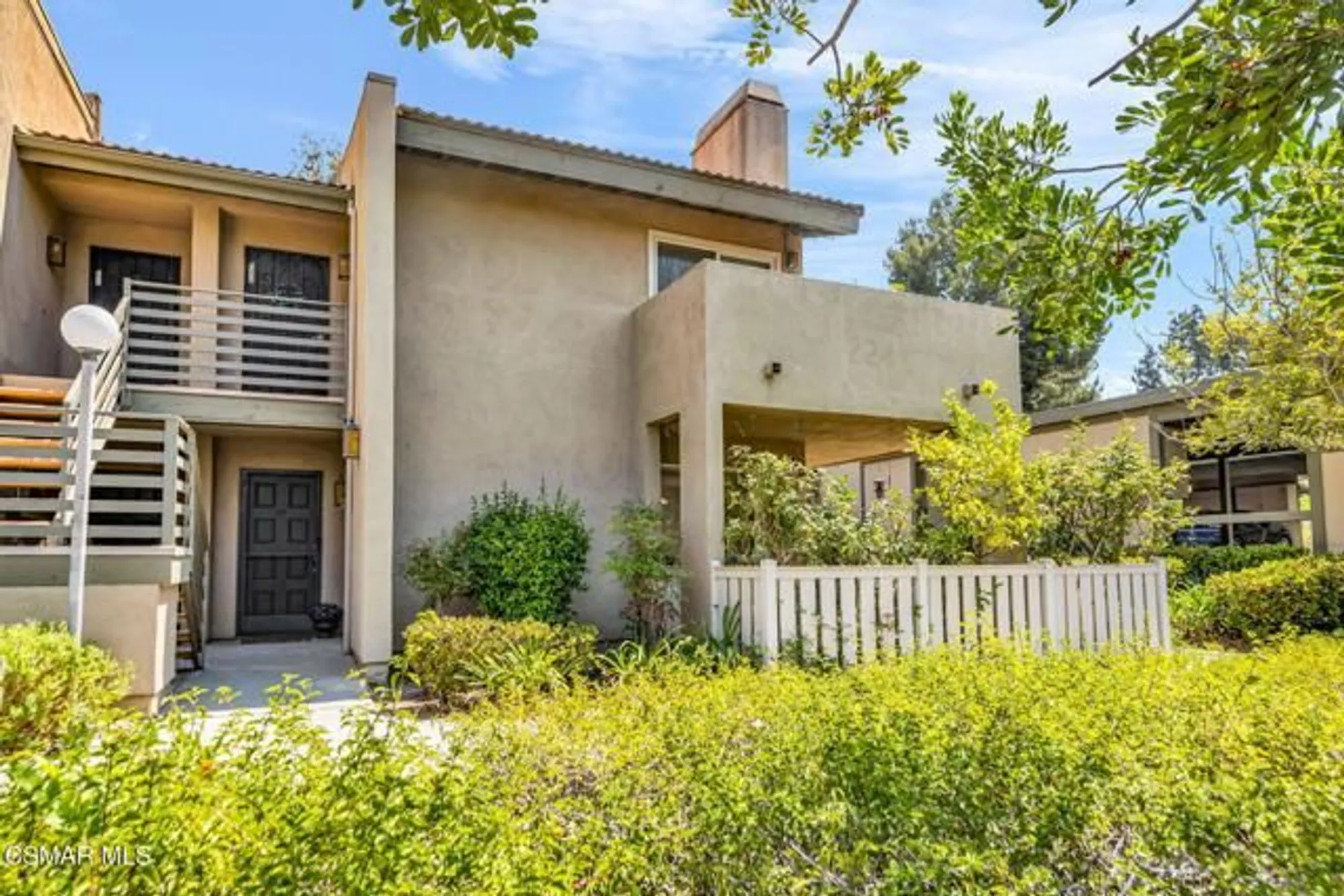 Property Slideshow image 2 of 52 | 224 oakleaf dr apt 102, Thousand Oaks, CA, 91360