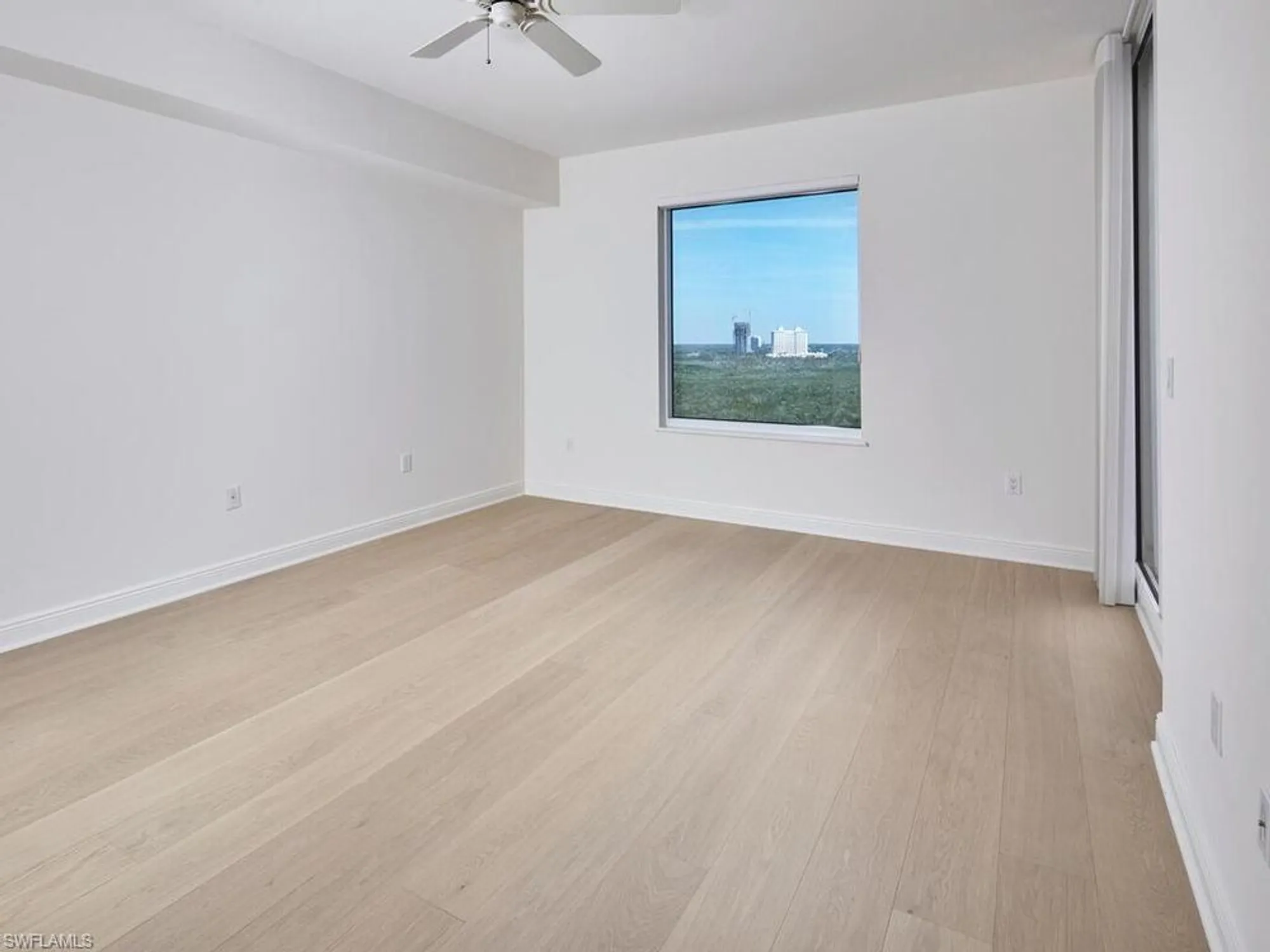 Property Slideshow image 10 of 22 | 5051 pelican colony blvd apt 1003, Bonita Springs, FL, 34134