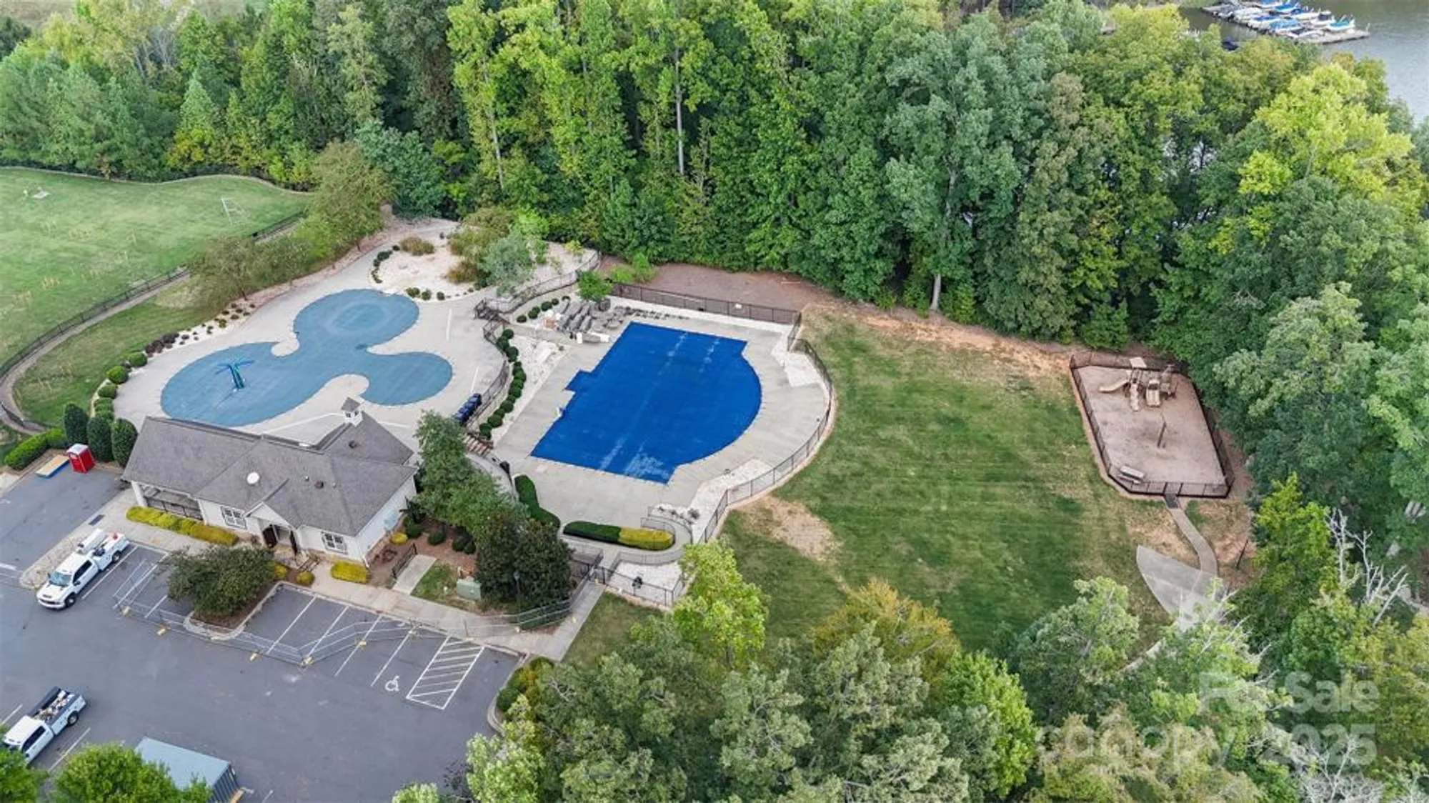 Property Slideshow image 33 of 36 | 8708 artesa mill ln, Charlotte, NC, 28214