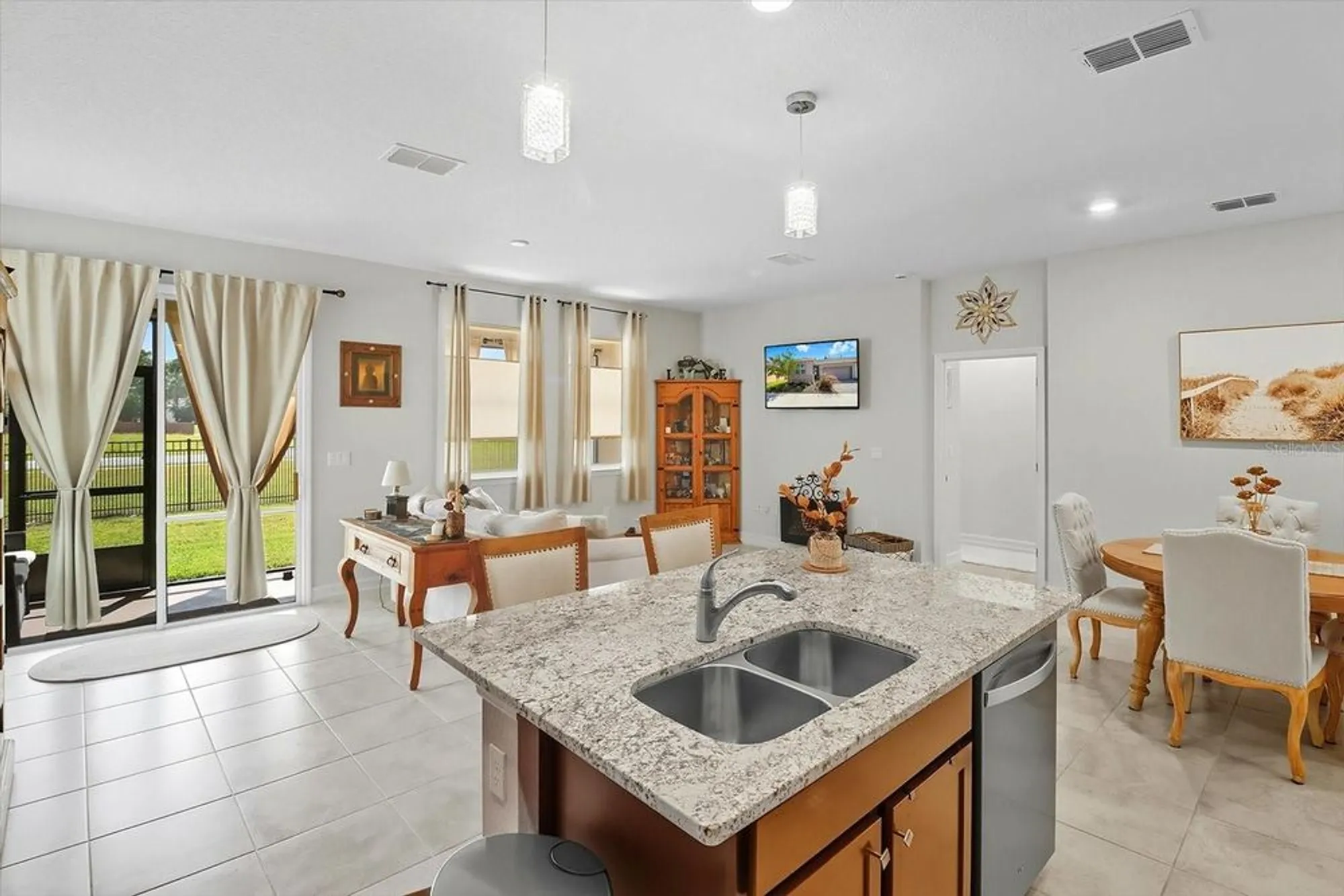 Property Slideshow image 18 of 62 | 5312 nw 33rd pl, Ocala, FL, 34482