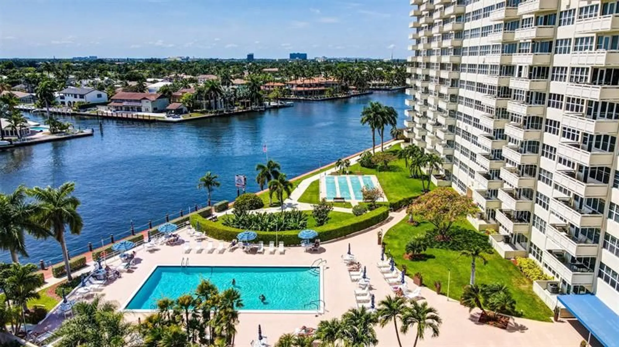 Property Slideshow image 1 of 45 | 3200 ne 36th st 1721, Fort Lauderdale, FL, 33308