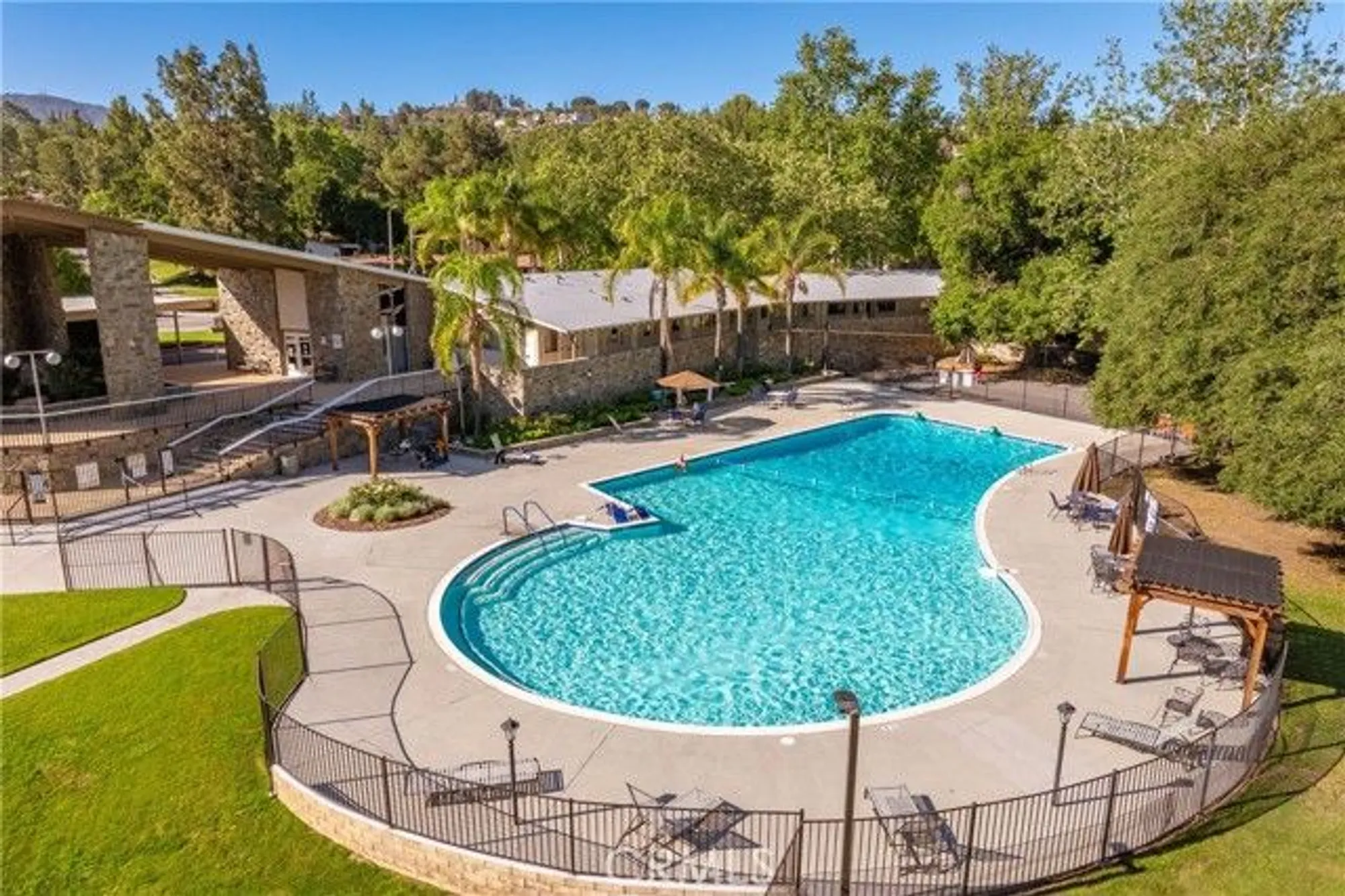 Property Slideshow image 35 of 41 | 19828 spanish oak dr, Newhall, CA, 91321