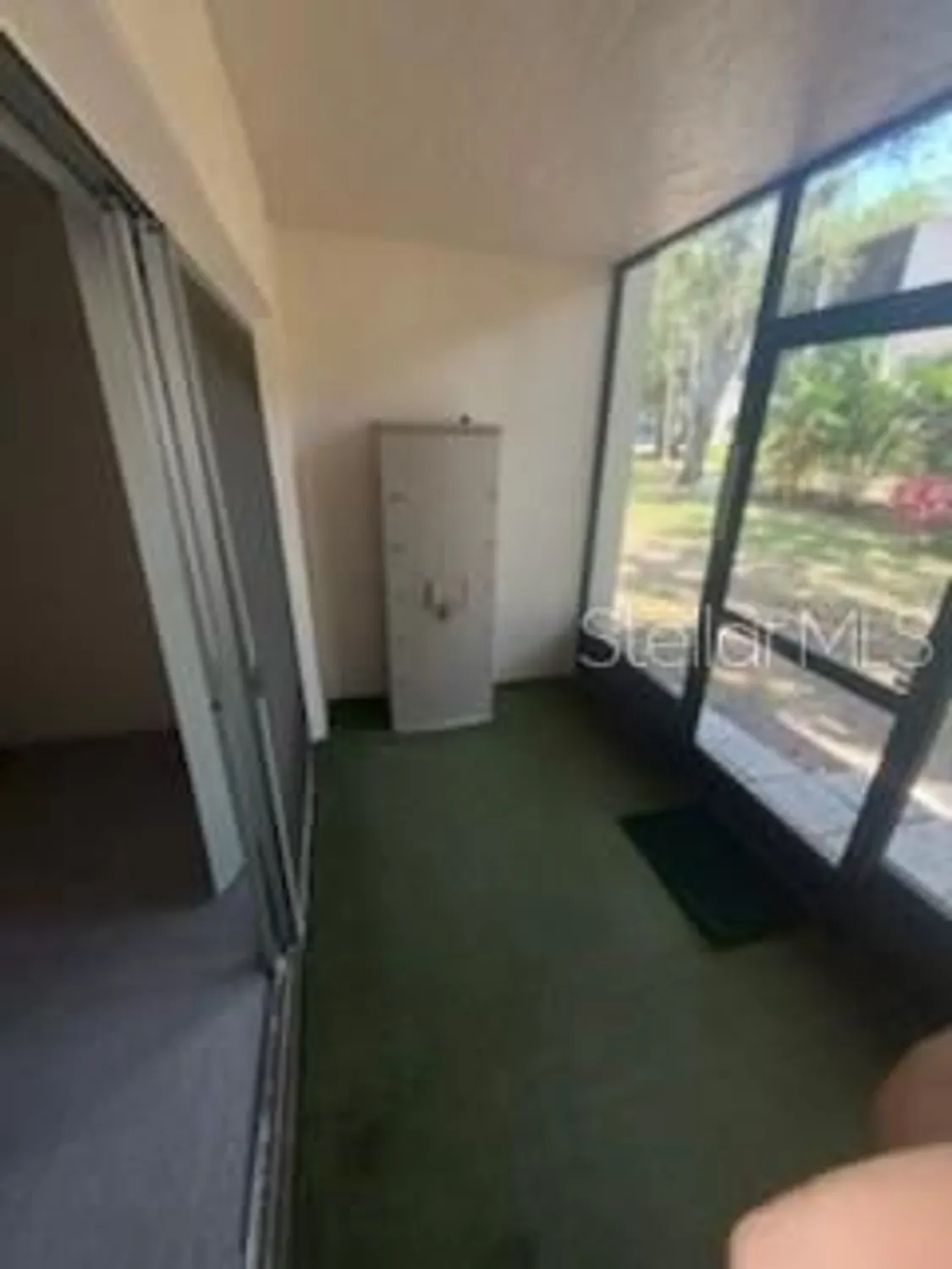 Property Slideshow image 8 of 14 | 861 maple ct 104, Dunedin, FL, 34698