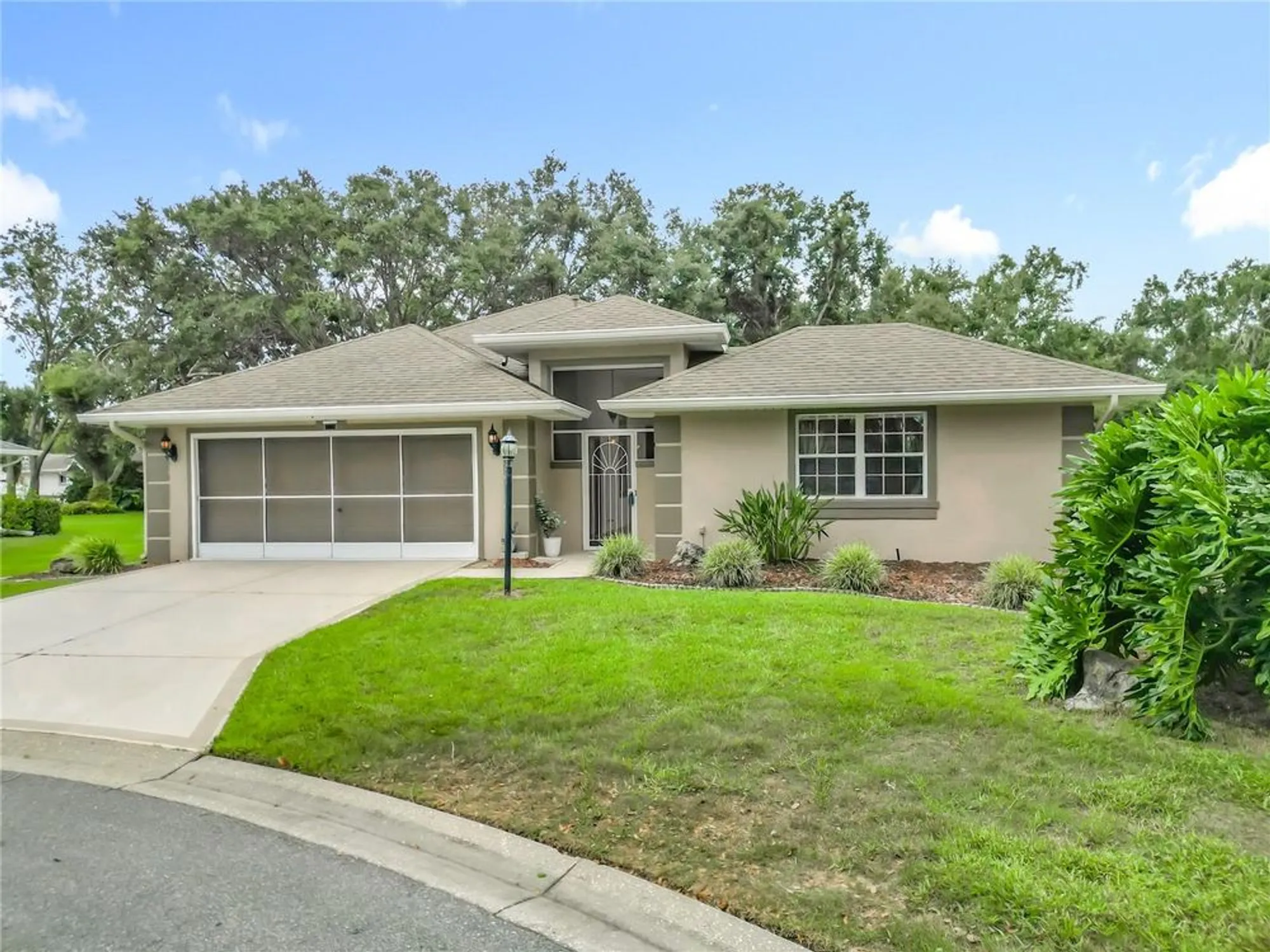 Property Slideshow image 1 of 73 | 5902 princess diana ct, Leesburg, FL, 34748