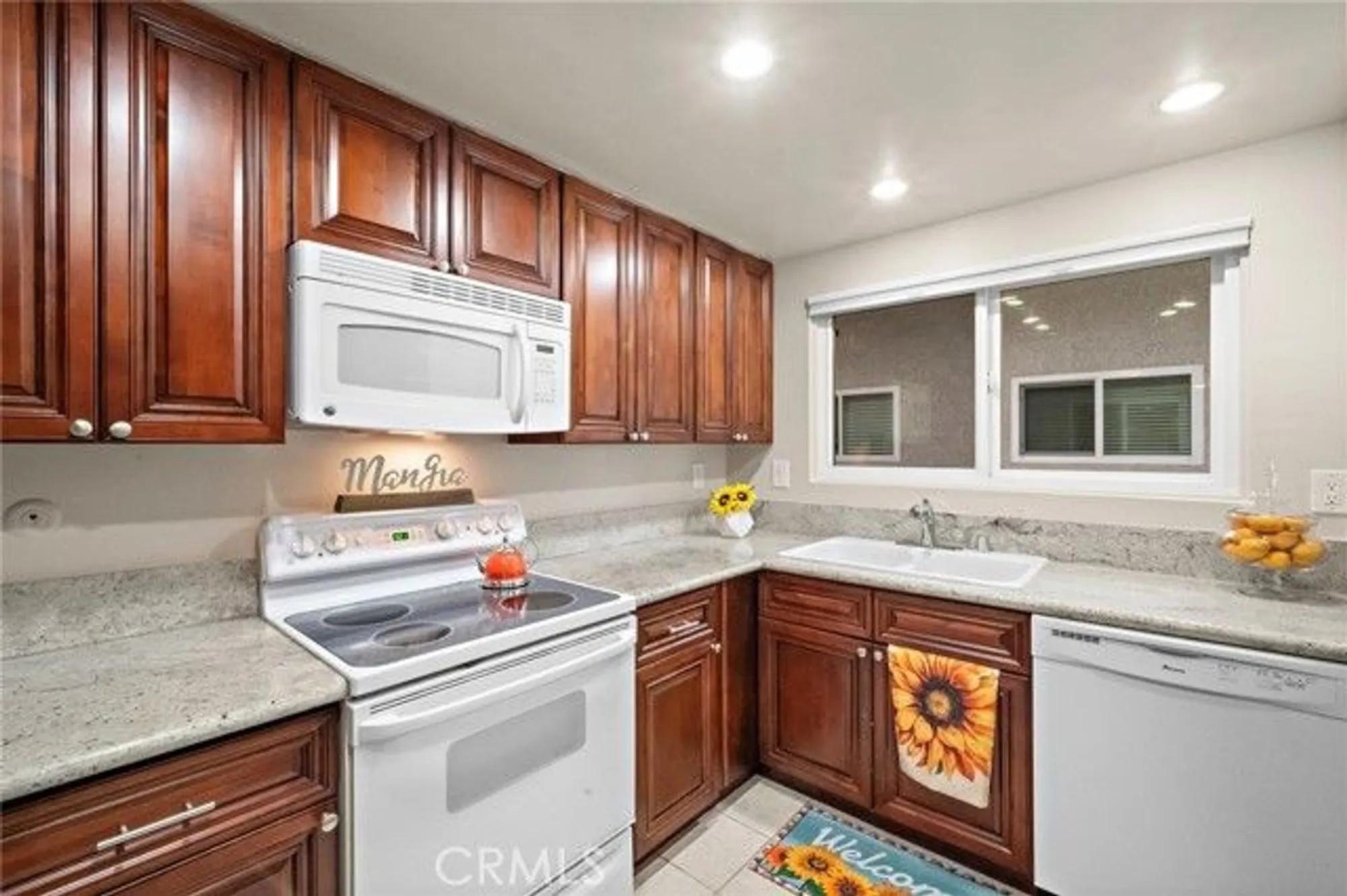 Property Slideshow image 5 of 45 | 3304 via carrizo o, Laguna Woods, CA, 92637