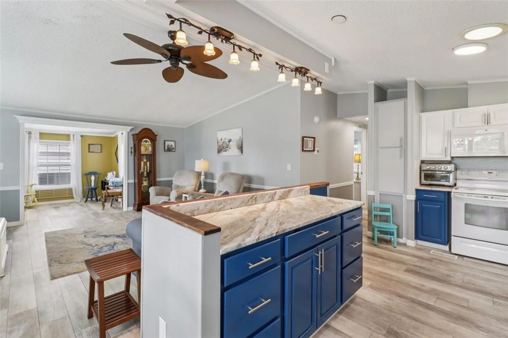 Property Slideshow image 12 of 27 | 1001 matthew ave, The Villages, FL, 32159