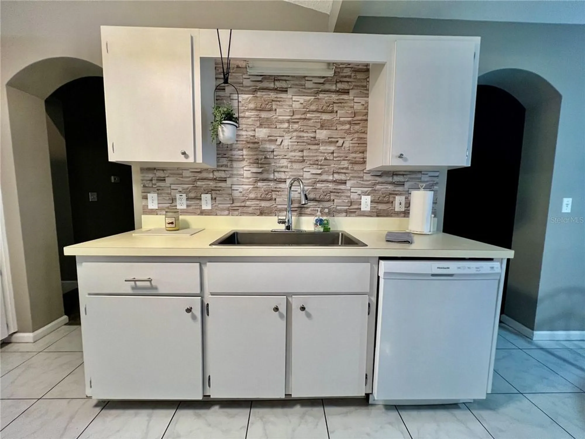 Property Slideshow image 17 of 72 | 2100 nw 50th cir, Ocala, FL, 34482