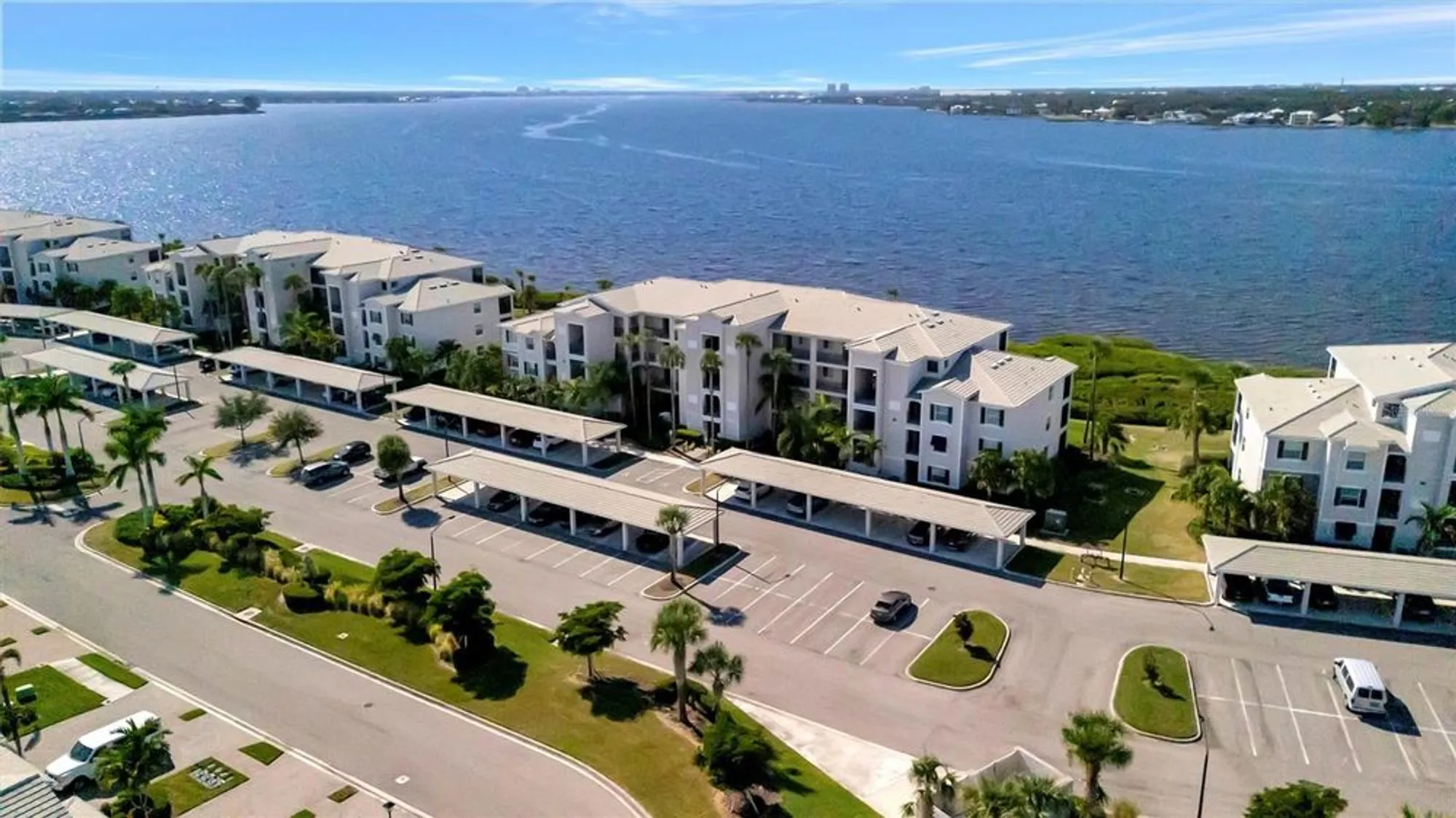 Property Slideshow image 42 of 67 | 1020 tidewater shores loop 405, Bradenton, FL, 34208