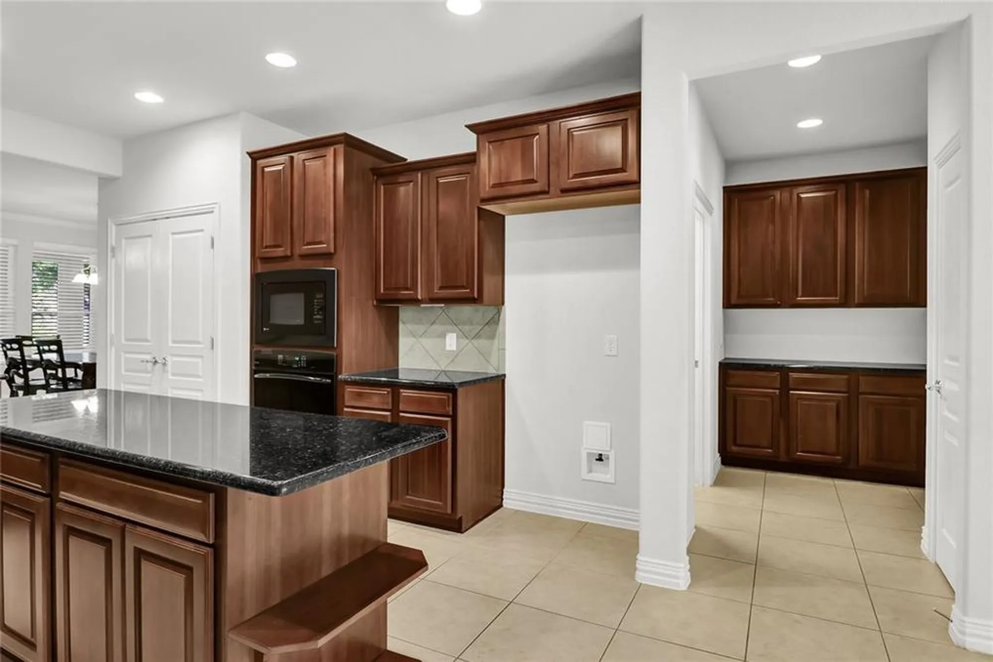 Property Slideshow image 18 of 27 | 862 carrington greens dr, Frisco, TX, 75036