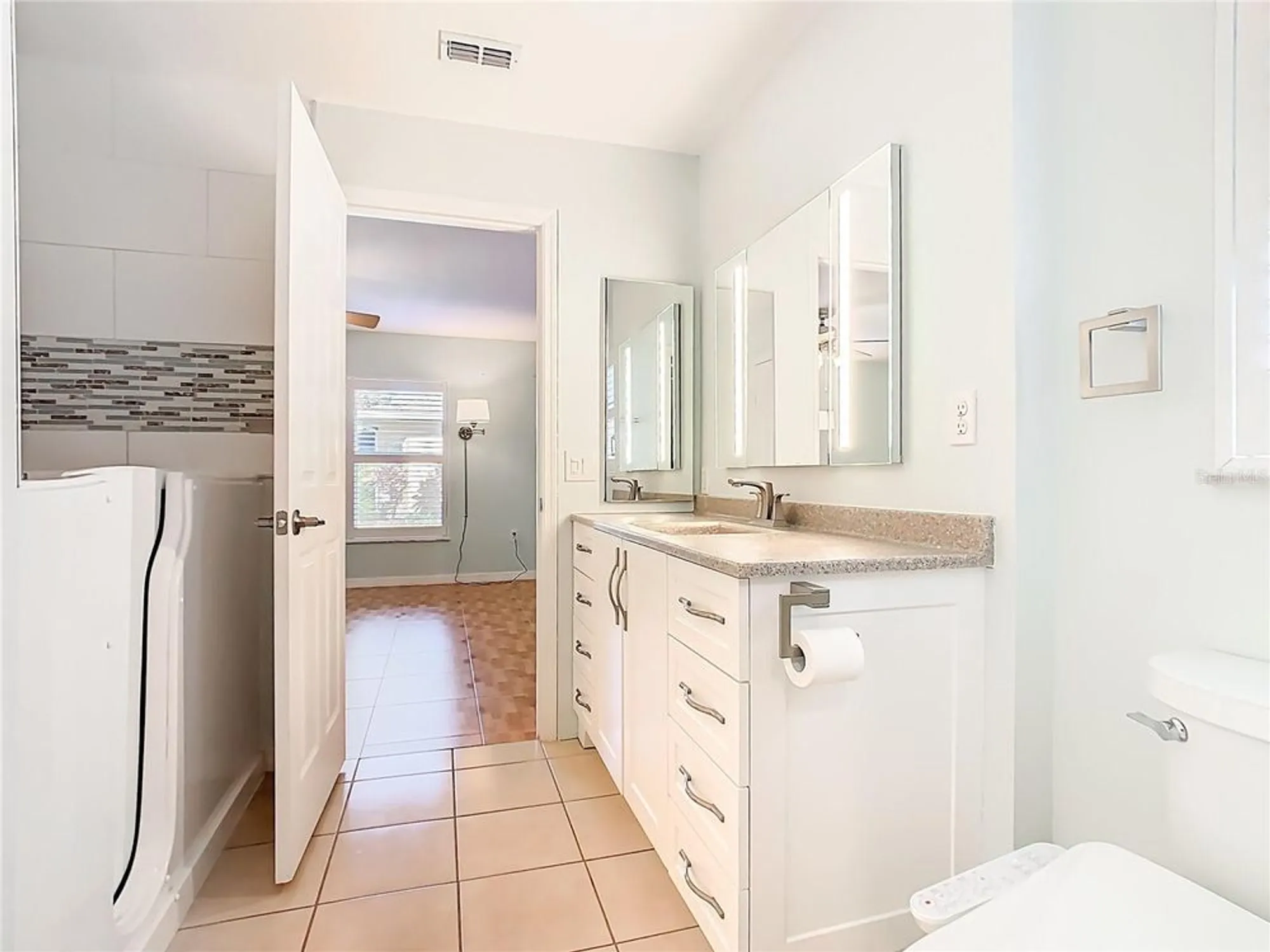 Property Slideshow image 22 of 49 | 205 bell tower xing, Poinciana, FL, 34759