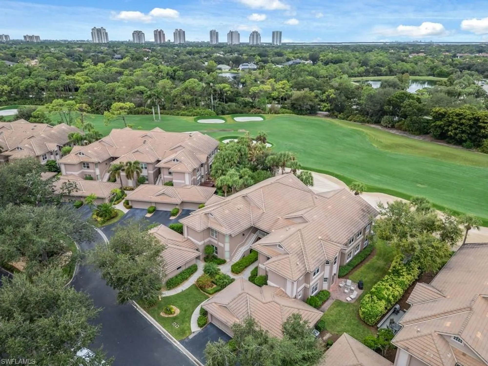 Property Slideshow image 24 of 35 | 26270 devonshire ct 202, Bonita Springs, FL, 34134