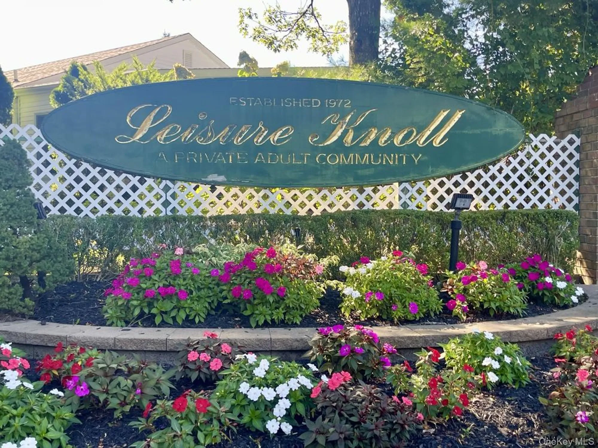 Property Slideshow image 2 of 18 | 323 brownfield dr, Ridge, NY, 11961