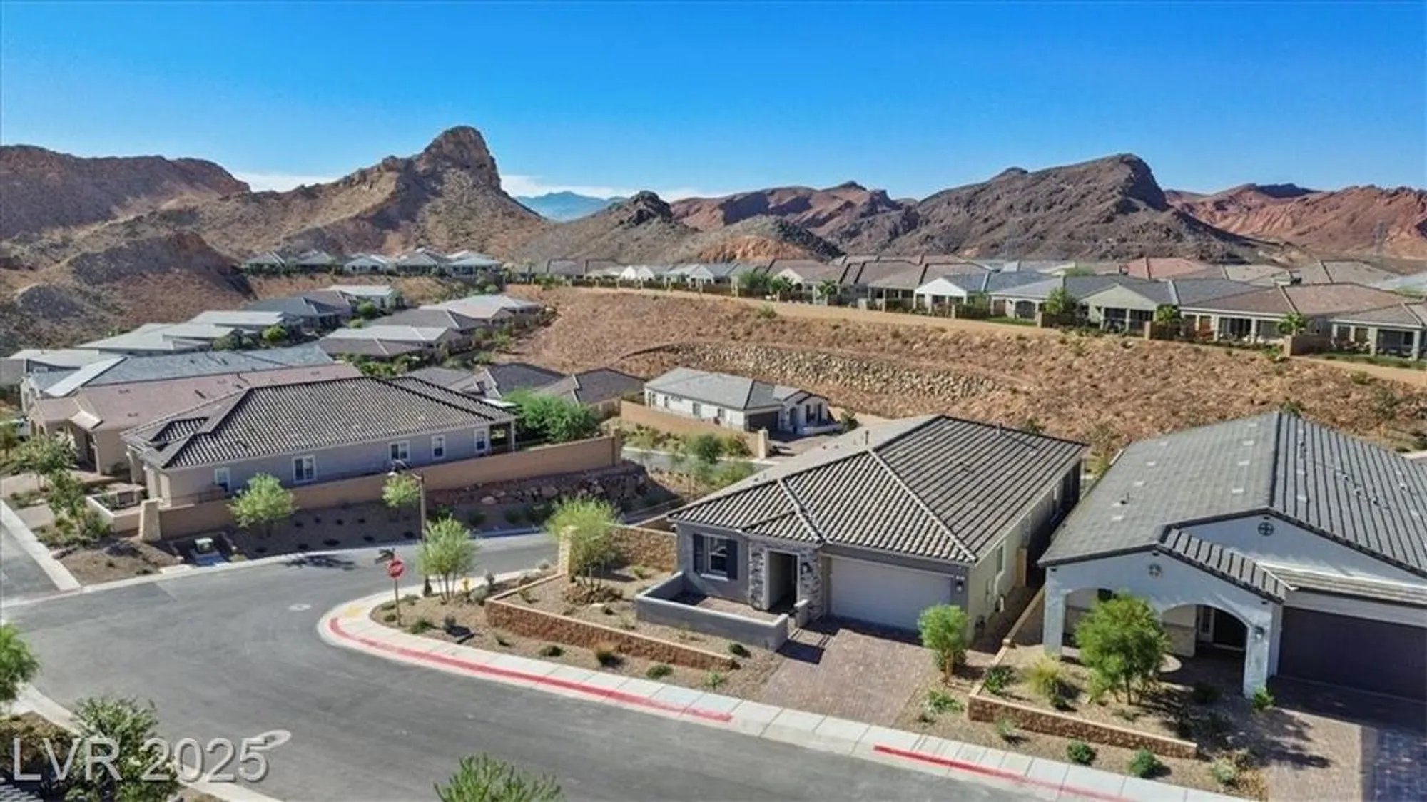 Property Slideshow image 30 of 35 | 85 cathedral wash pl, Henderson, NV, 89011