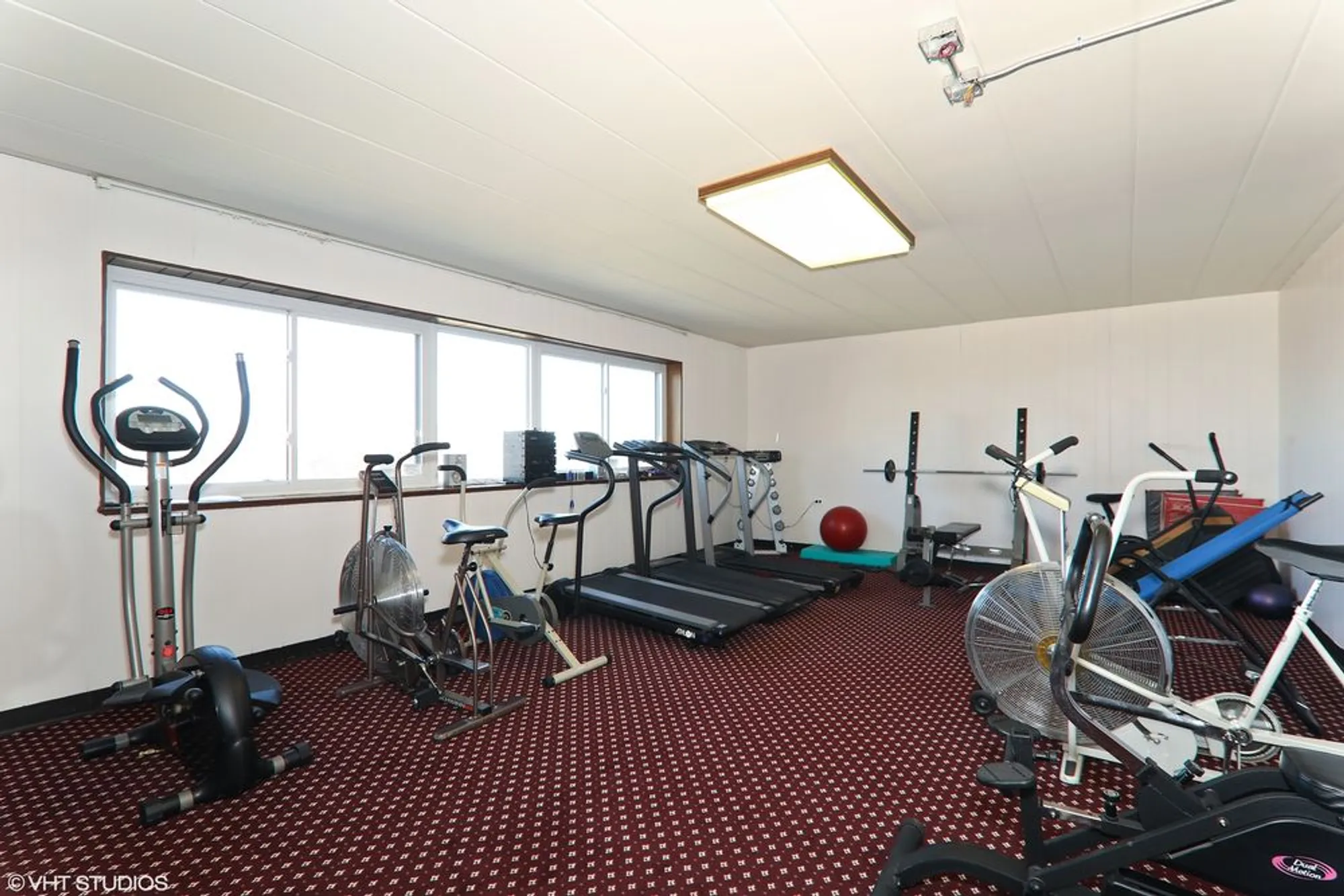 Property Slideshow image 18 of 20 | 5300 walnut ave apt 11b, Downers Grove, IL, 60515