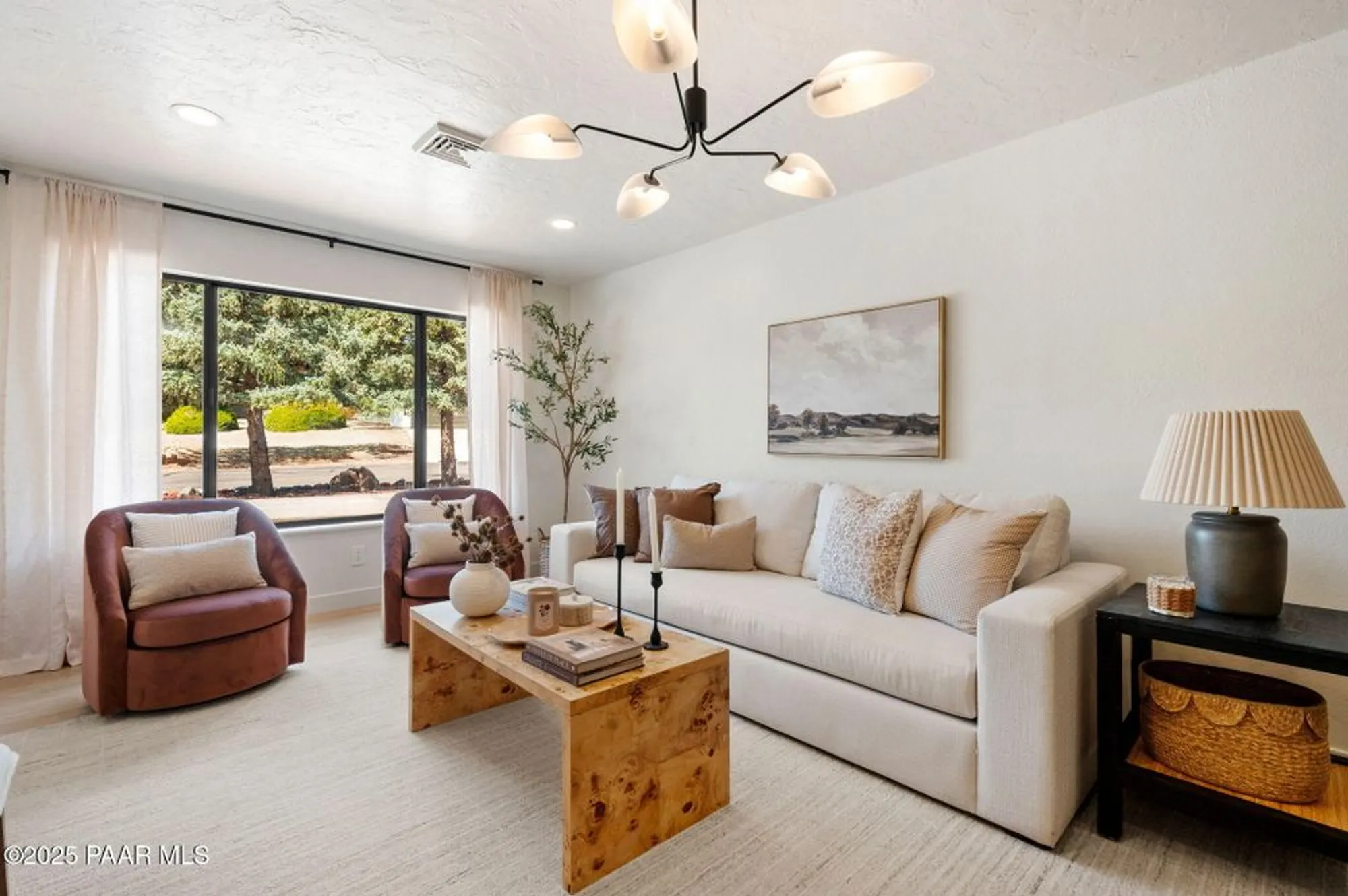 Property Slideshow image 8 of 32 | 679 tawa ct, Prescott, AZ, 86301