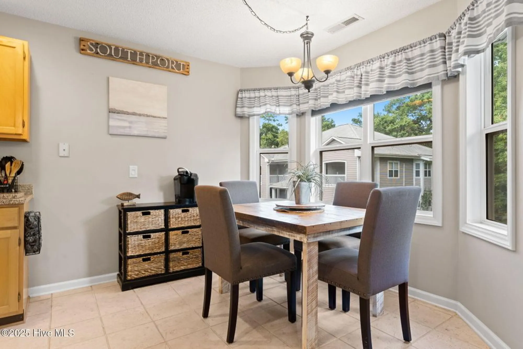 Property Slideshow image 8 of 90 | 3030 marsh winds cir 1005, Southport, NC, 28461