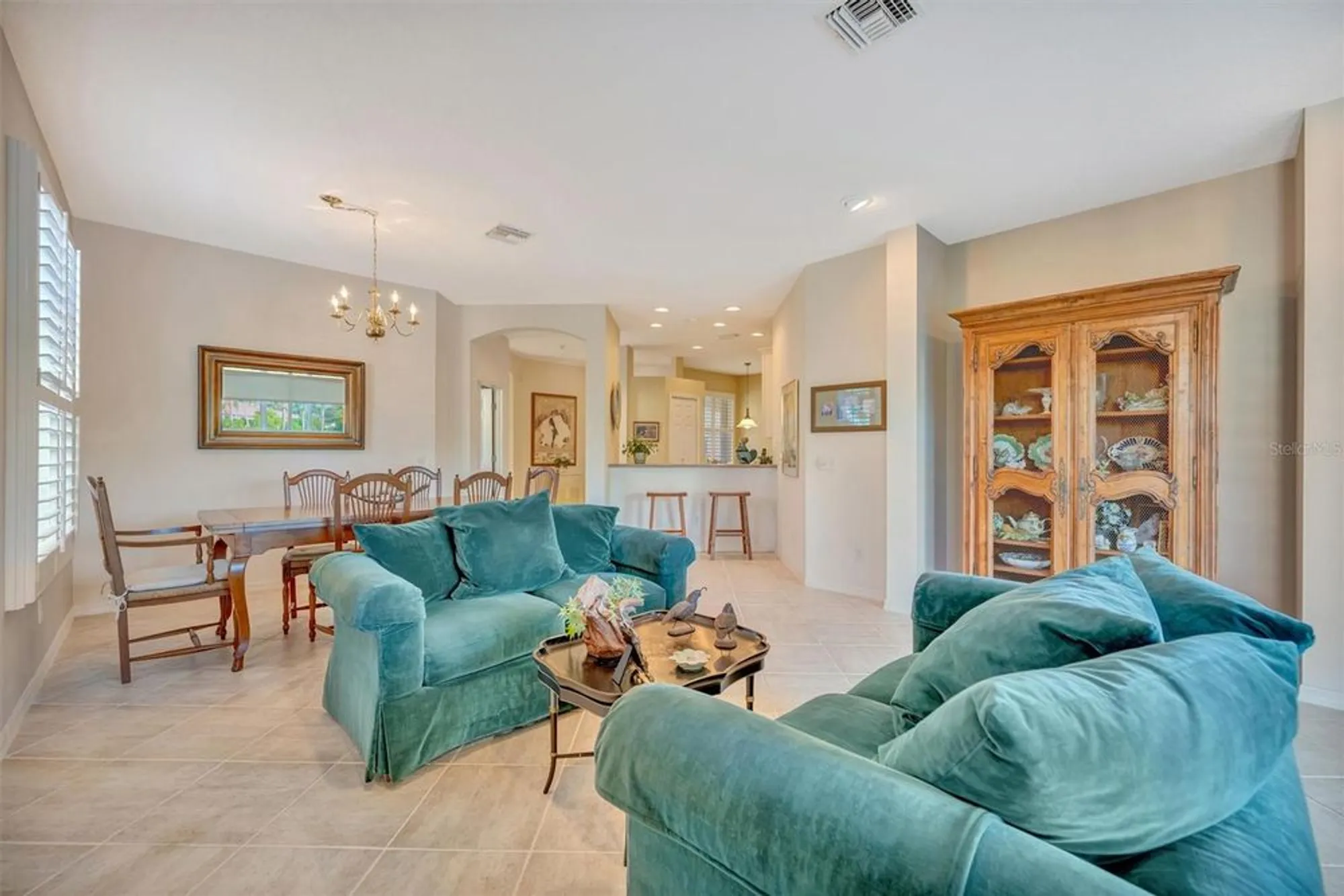Property Slideshow image 14 of 37 | 4265 cascade falls dr, Sarasota, FL, 34243