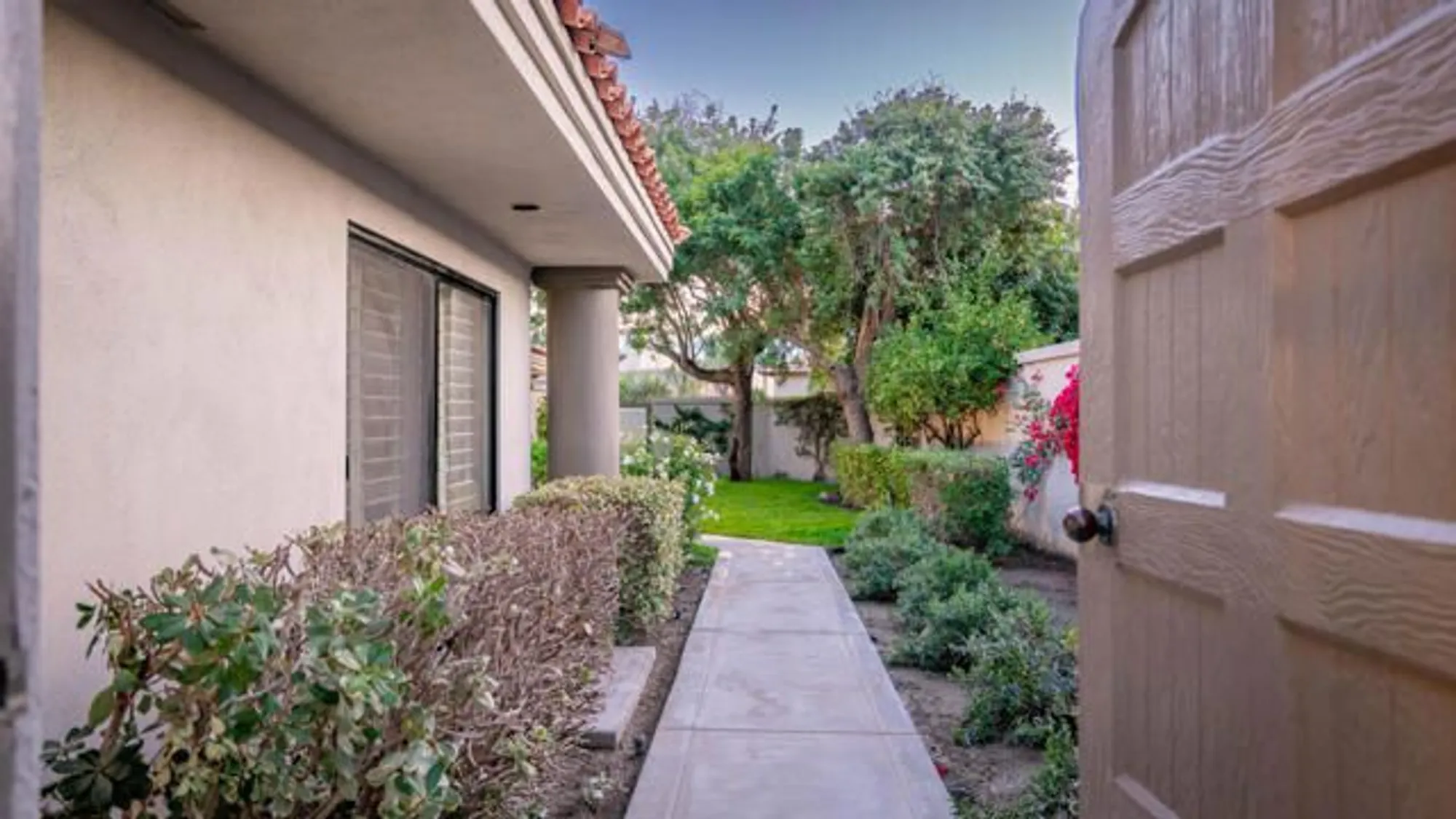 Property Slideshow image 10 of 81 | 80719 cherry hills dr, La Quinta, CA, 92253