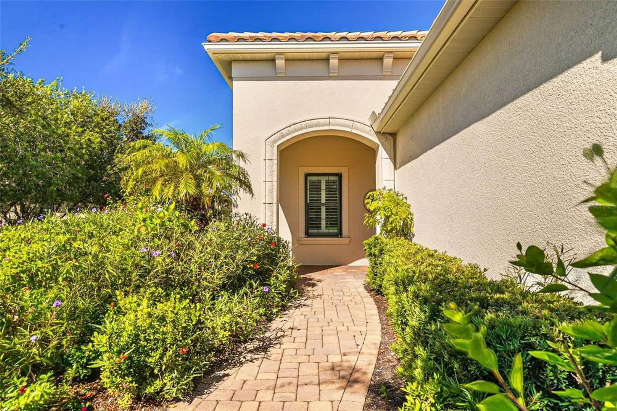 Property Slideshow image 6 of 37 | 1282 backspin dr, Englewood, FL, 34223