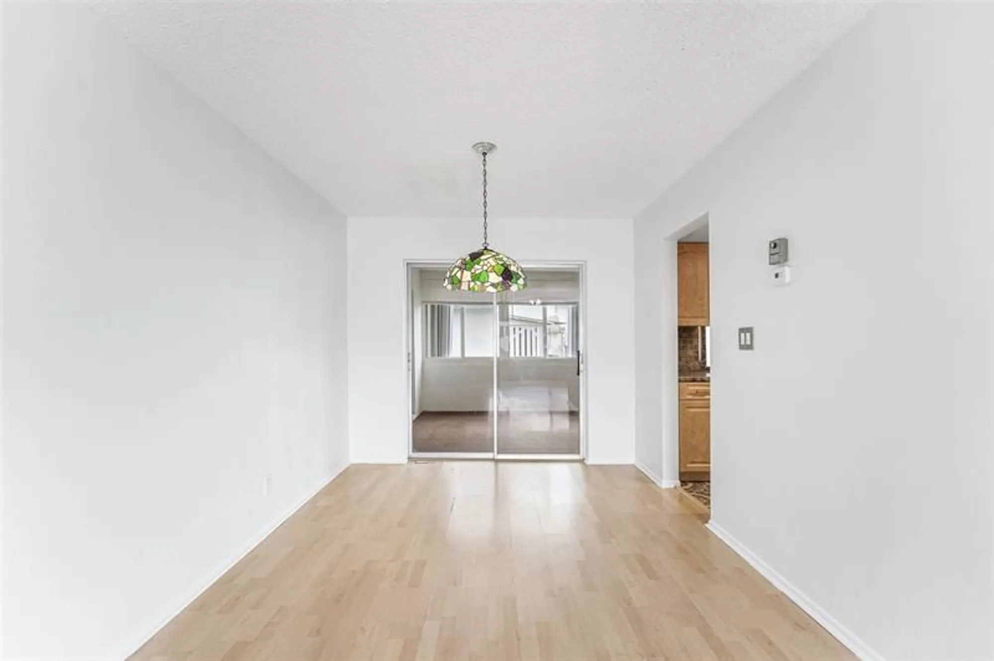 Property Slideshow image 6 of 34 | 4706 nw 43rd ter, Tamarac, FL, 33319