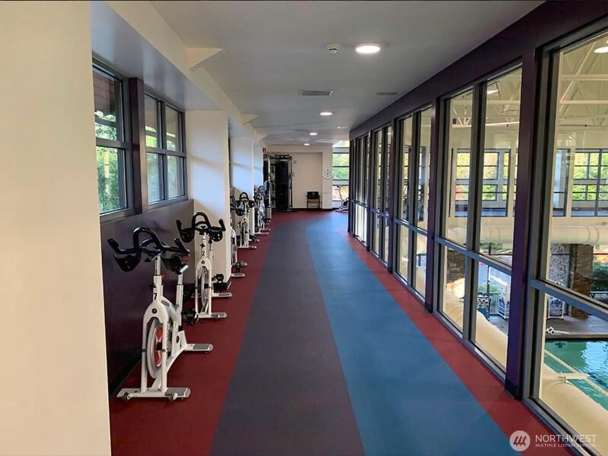 Property Slideshow image 27 of 32 | 13720 231st ln, Redmond, WA, 98053