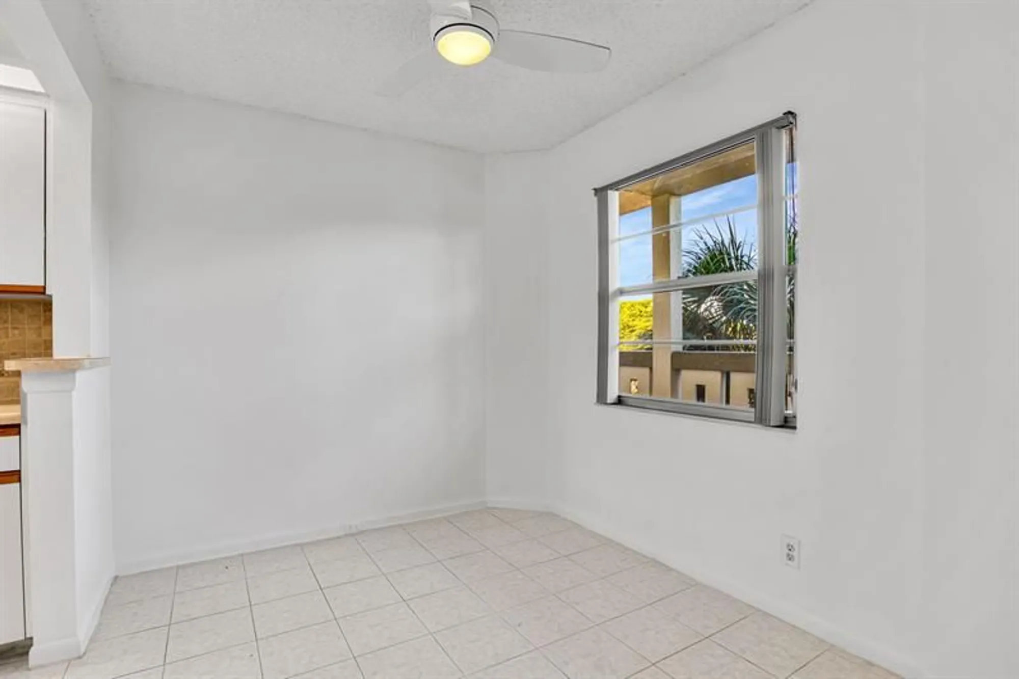 Property Slideshow image 5 of 35 | 1801 eleuthera pt g3, Coconut Creek, FL, 33066