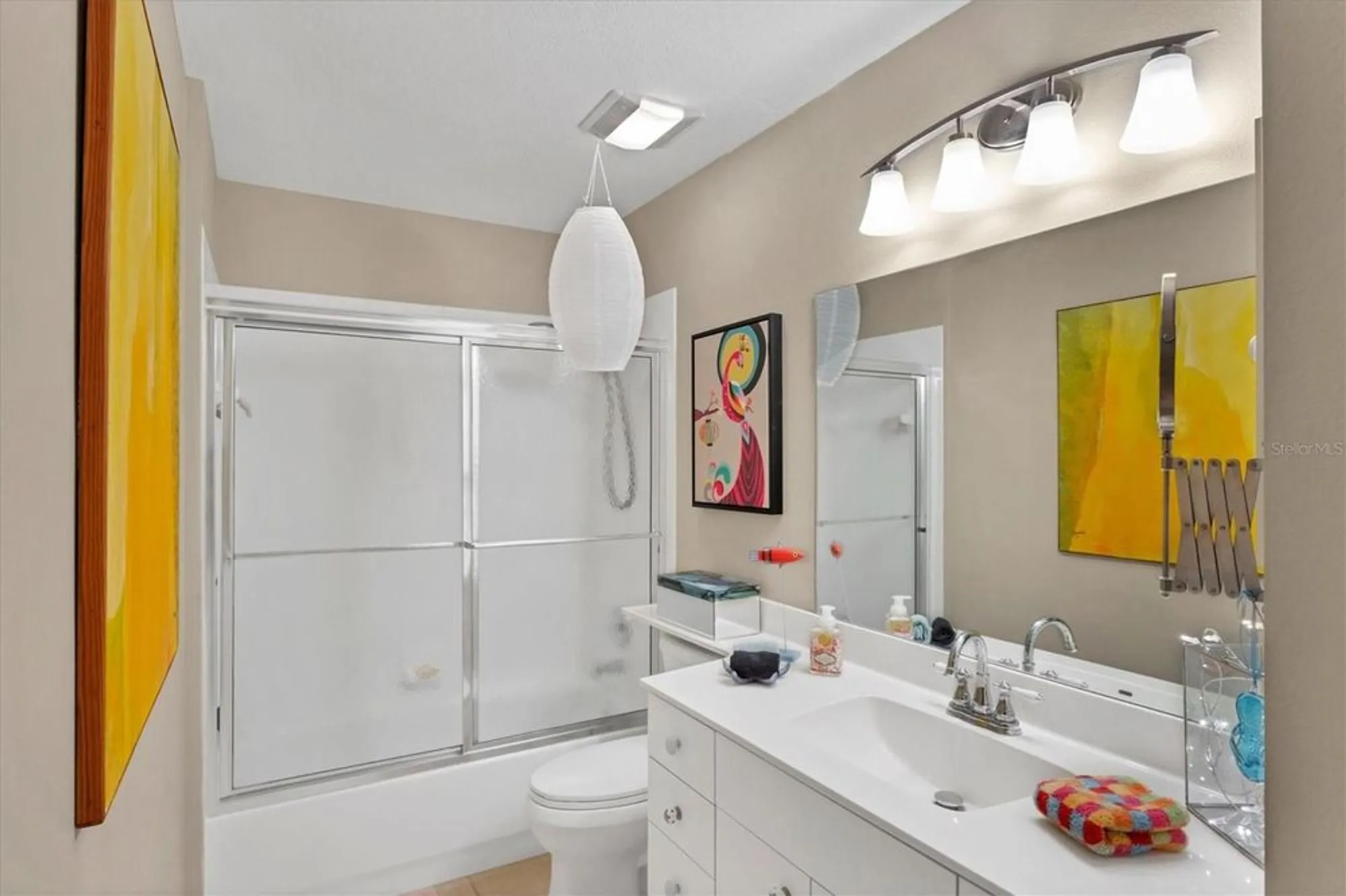 Property Slideshow image 22 of 51 | 119 woodbridge dr unit 102, Venice, FL, 34293